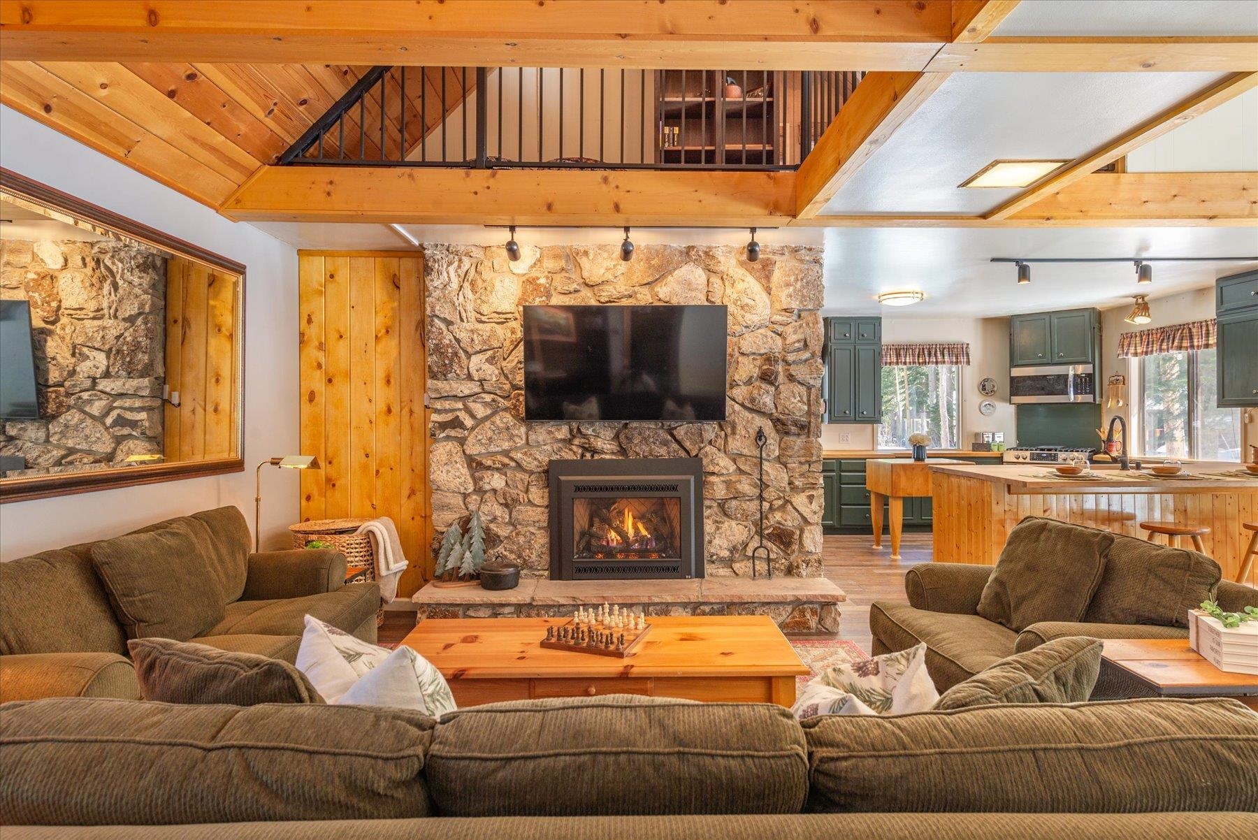 15609 Cottonwood Drive