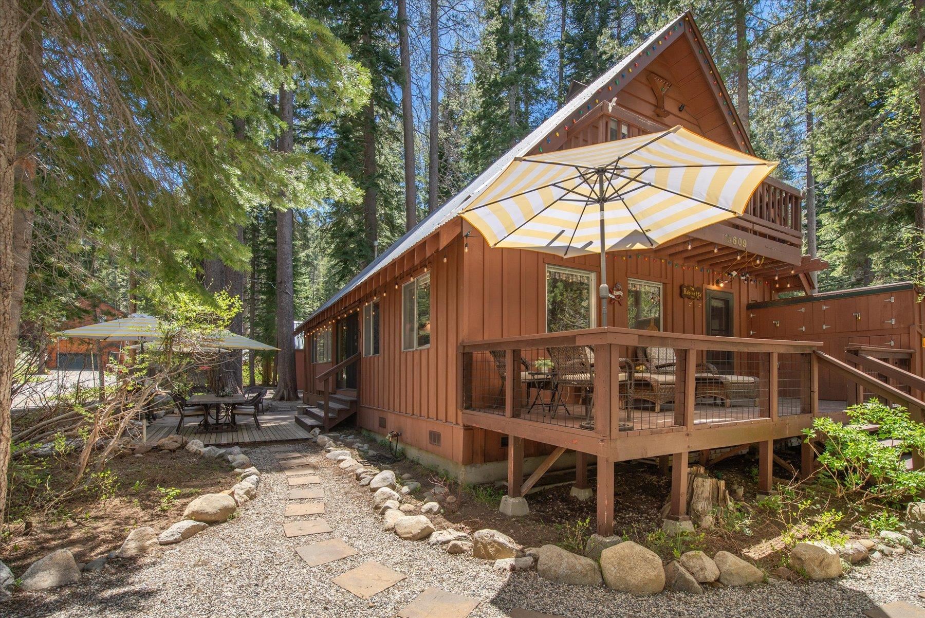 15609 Cottonwood Drive