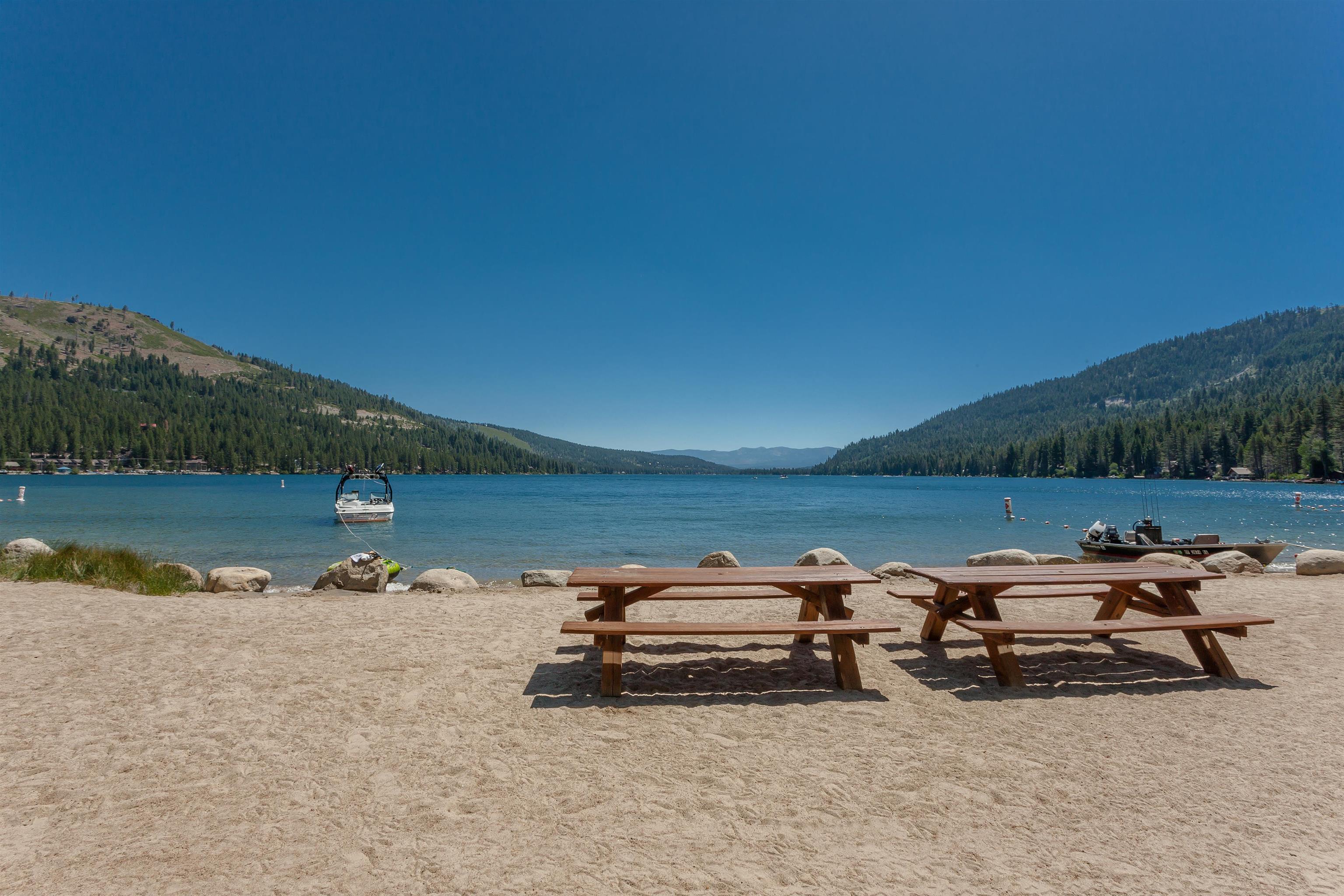 15609 Cottonwood Drive