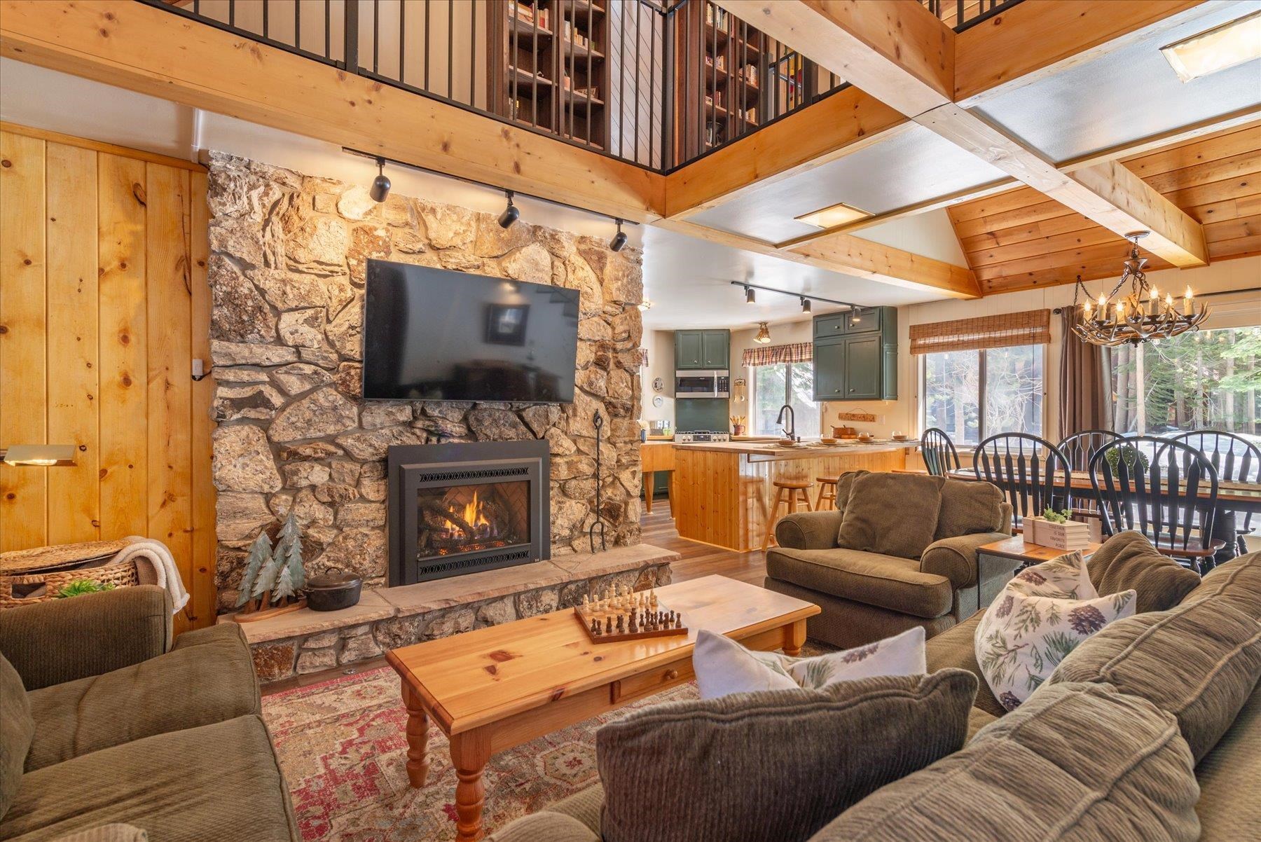 15609 Cottonwood Drive