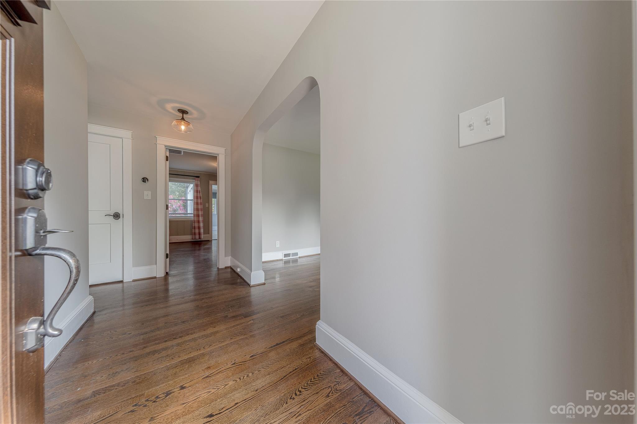 3908 Selwyn Avenue