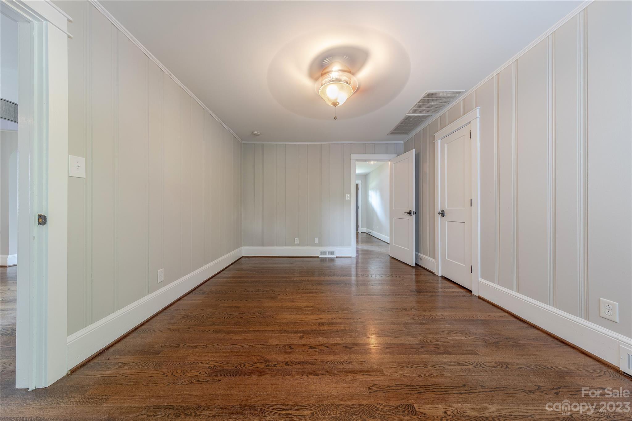 3908 Selwyn Avenue