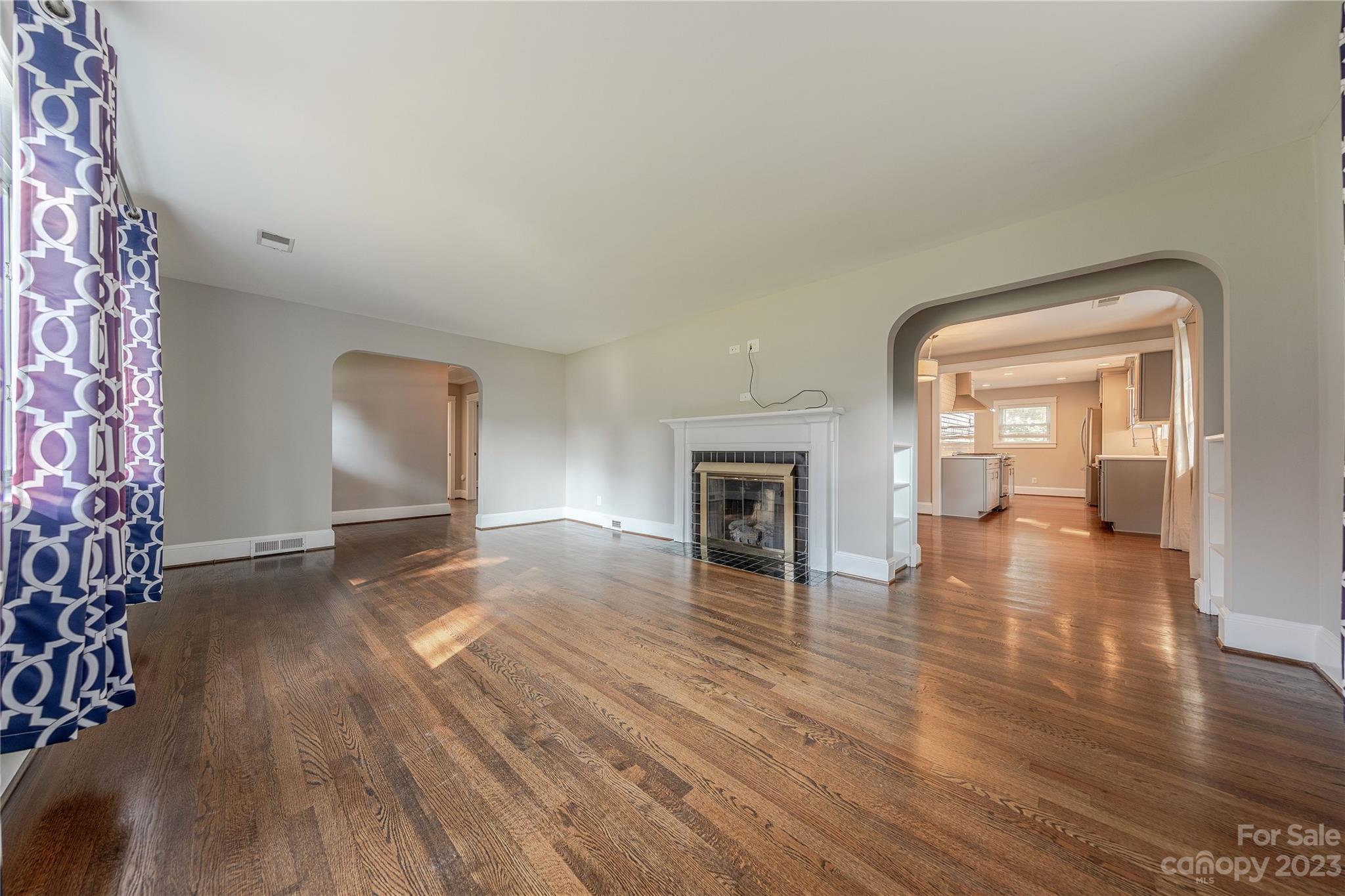 3908 Selwyn Avenue