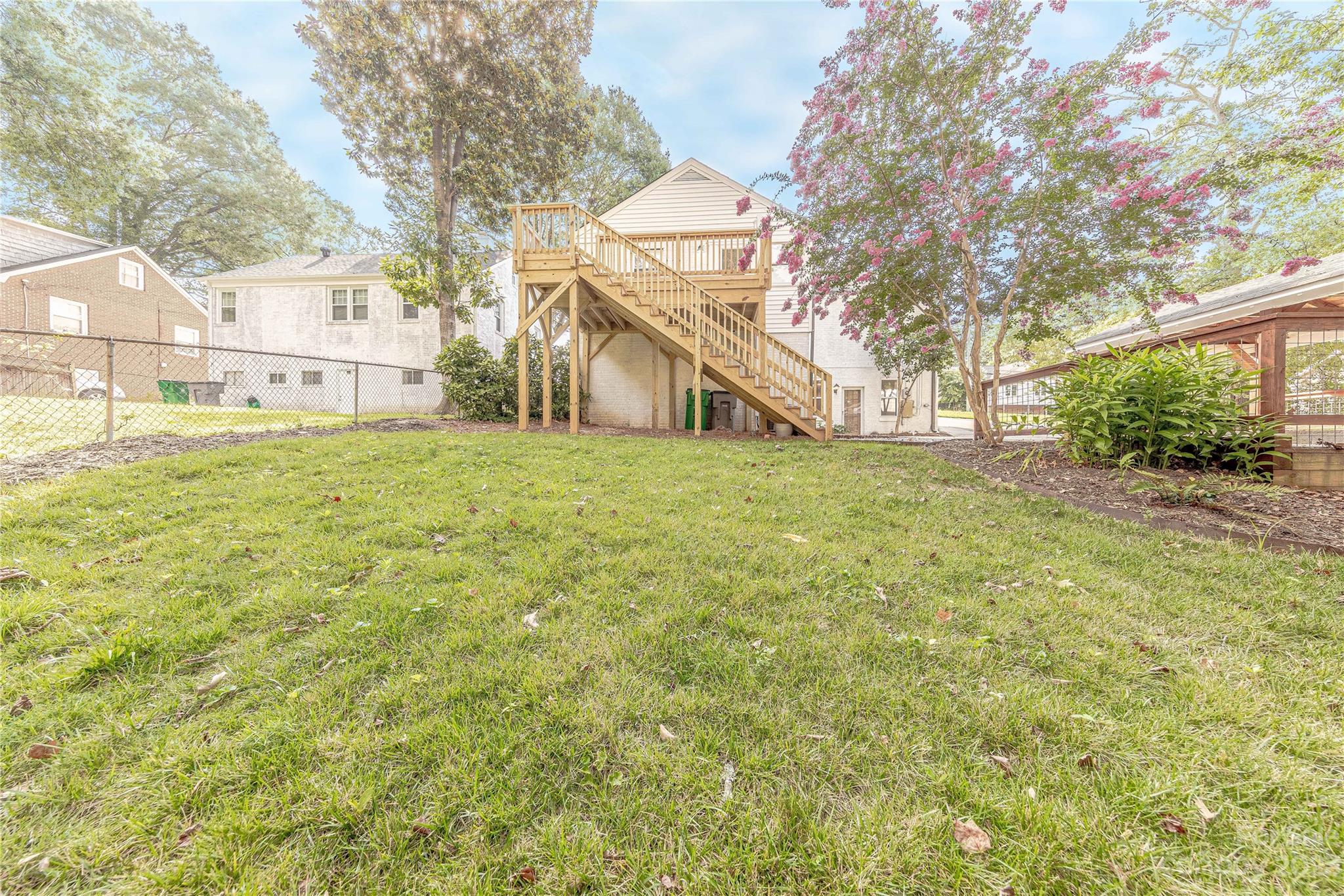 3908 Selwyn Avenue