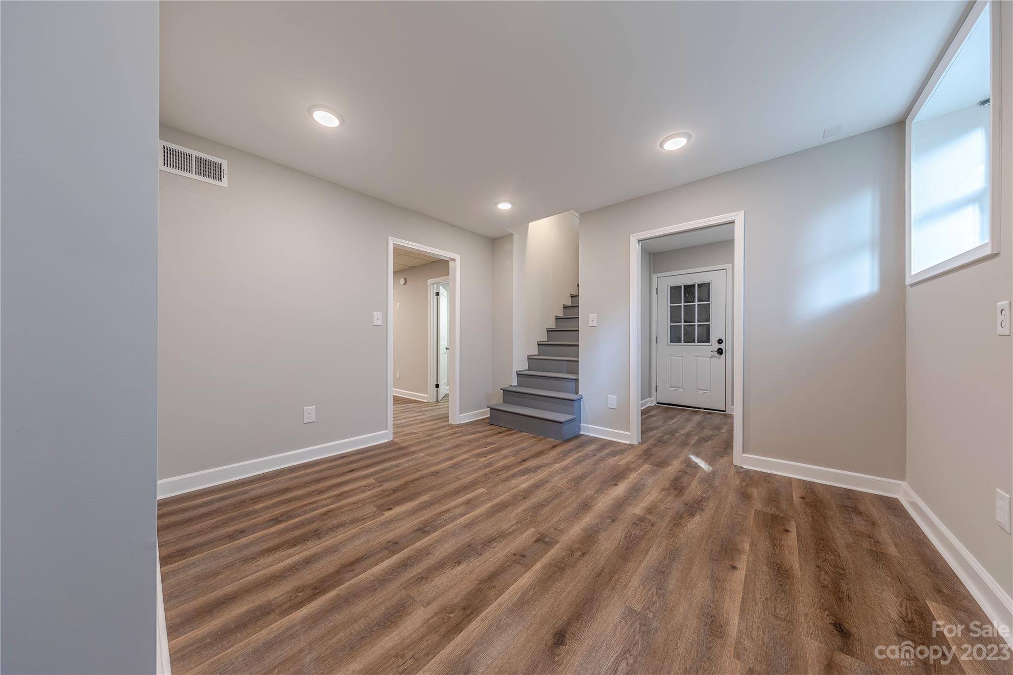3908 Selwyn Avenue