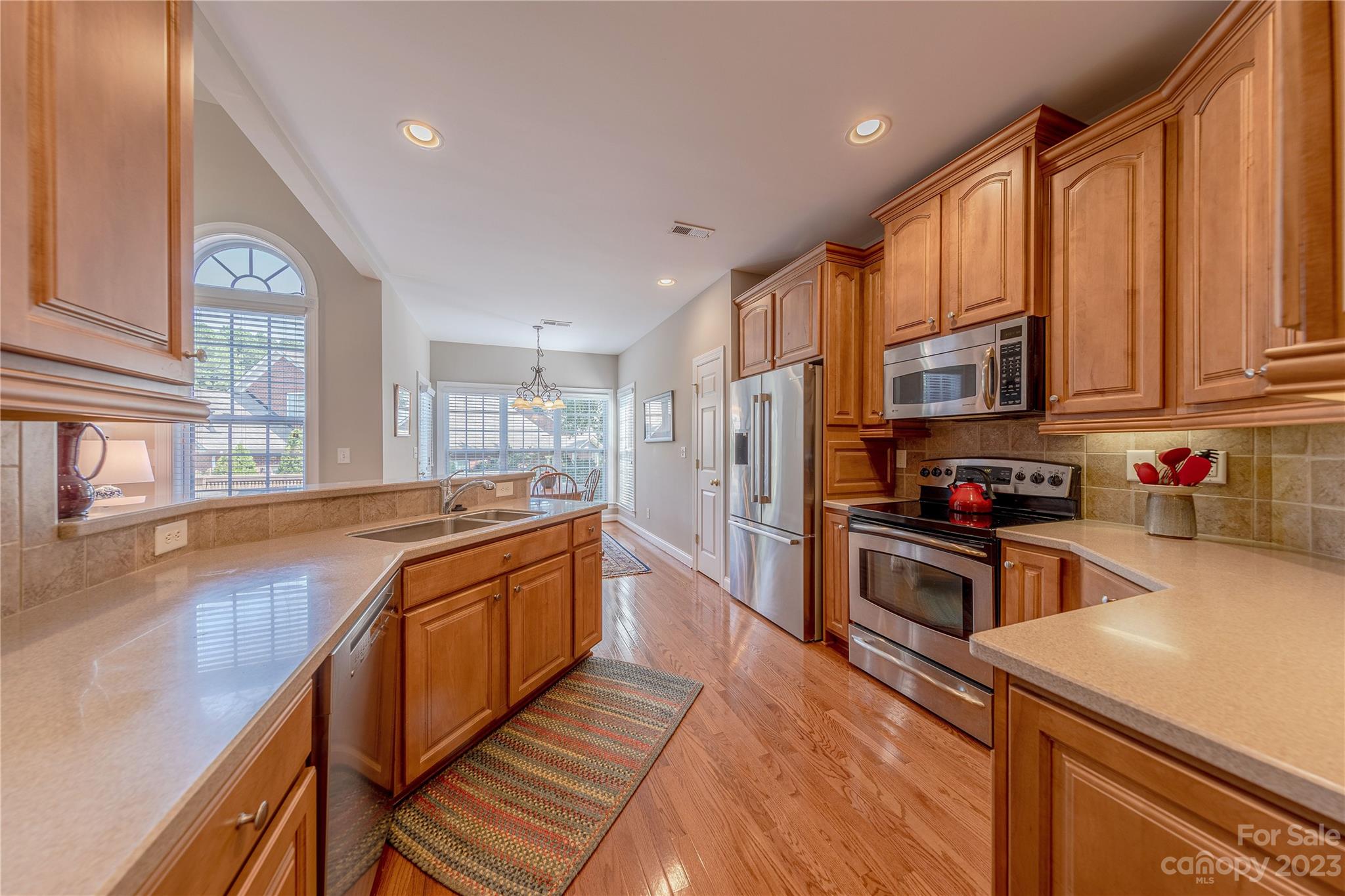 5416 Poplar Knoll Drive