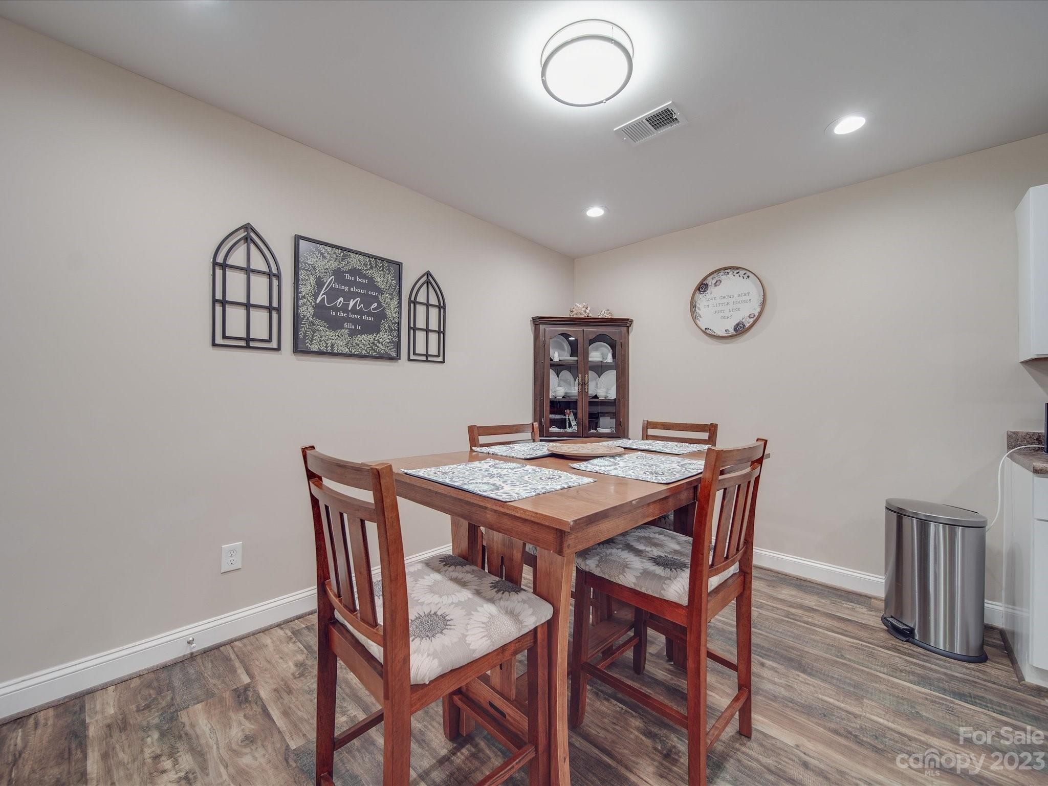 5554 Hillsdale Drive