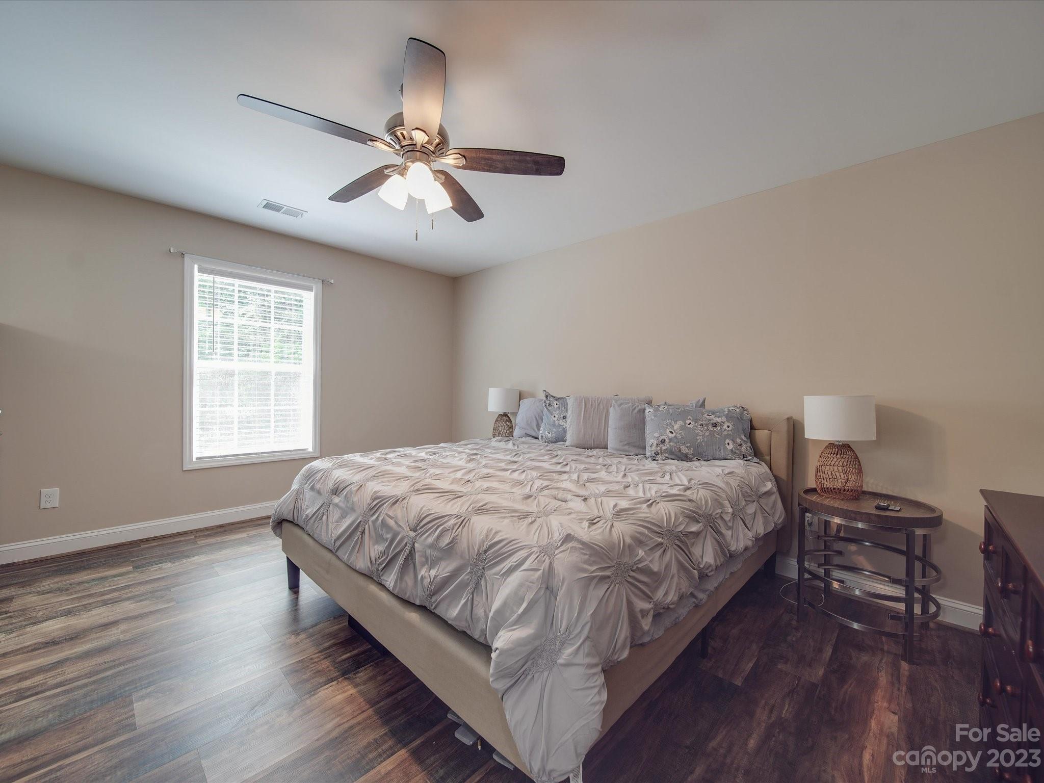 5554 Hillsdale Drive