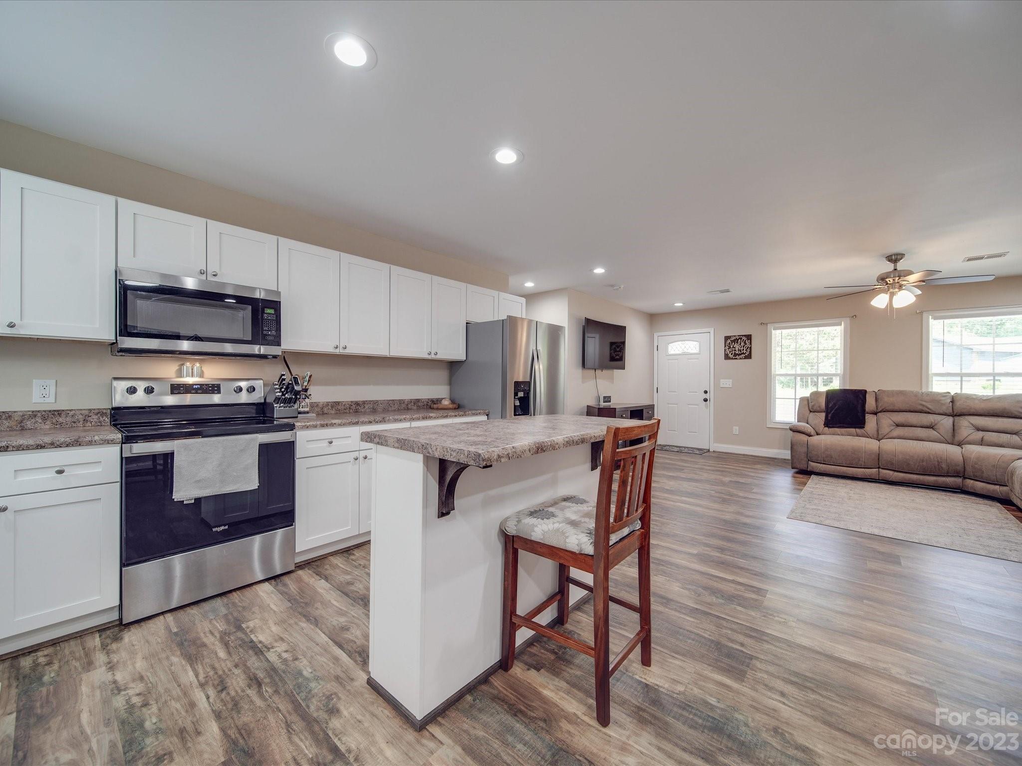 5554 Hillsdale Drive