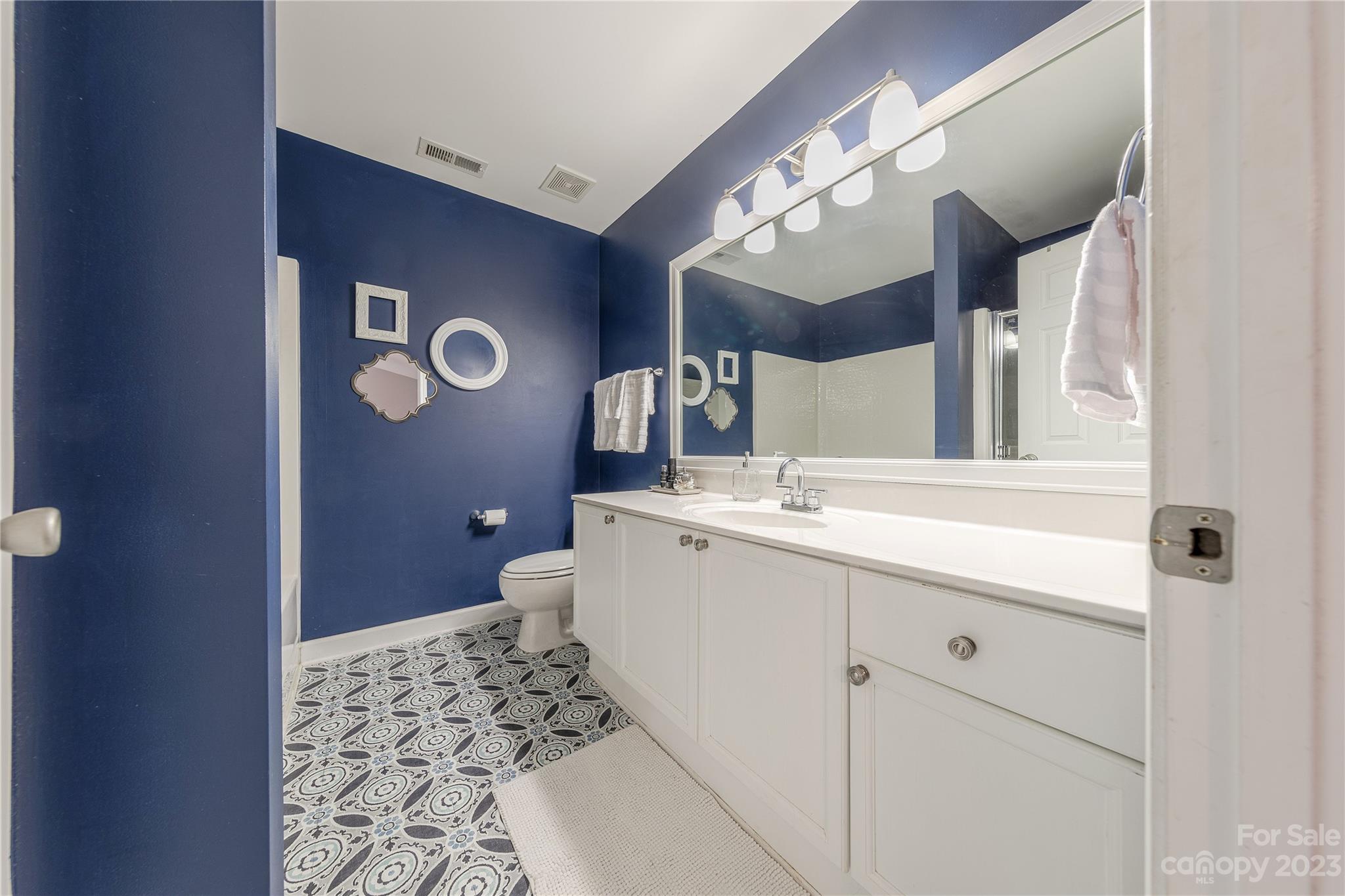 5524 Franklin Springs Circle