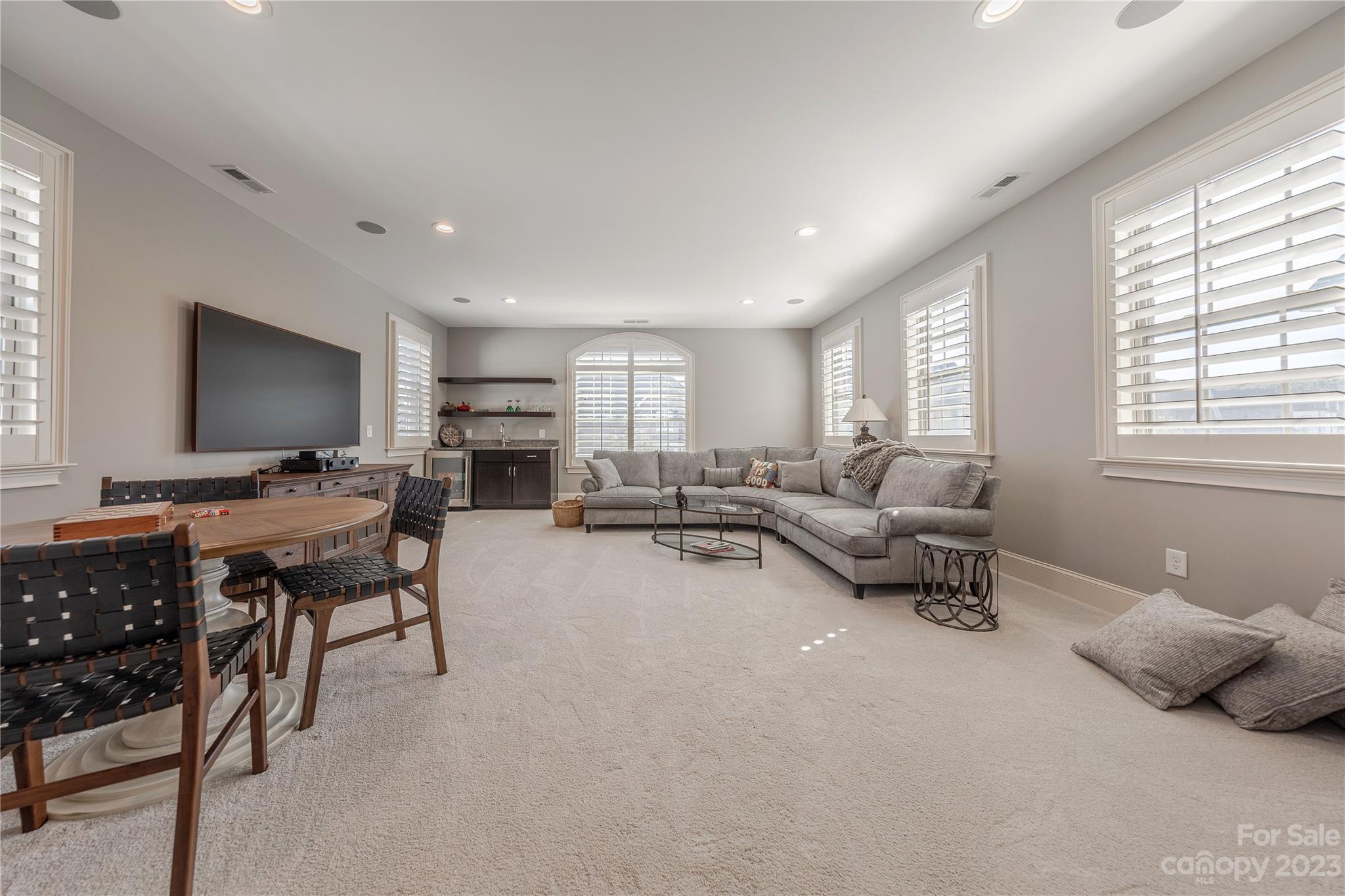1110 Ladera Drive