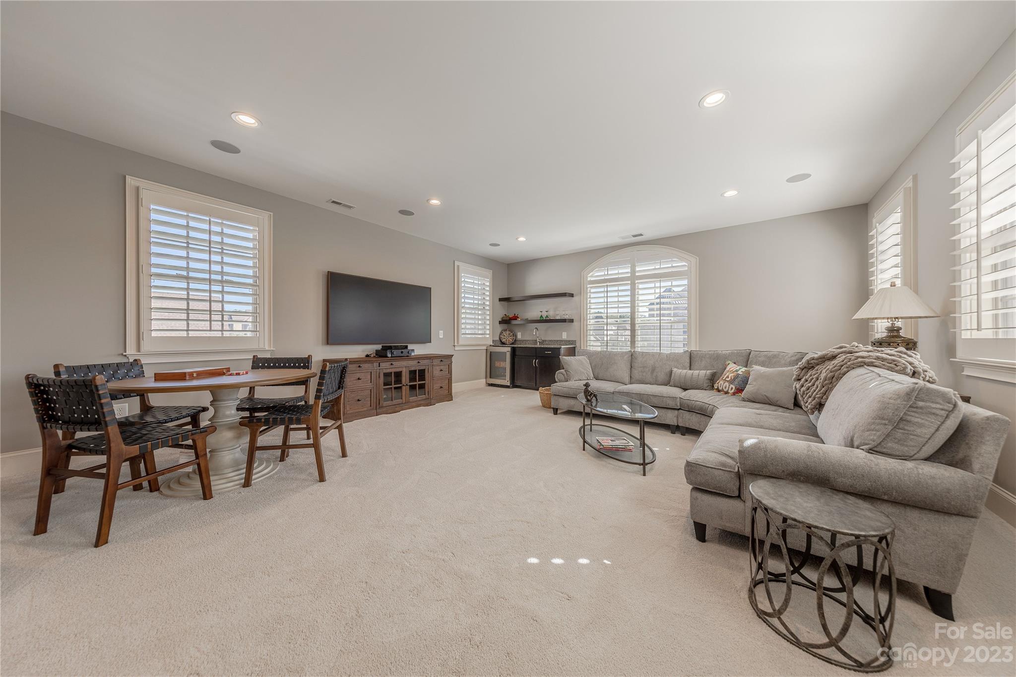 1110 Ladera Drive