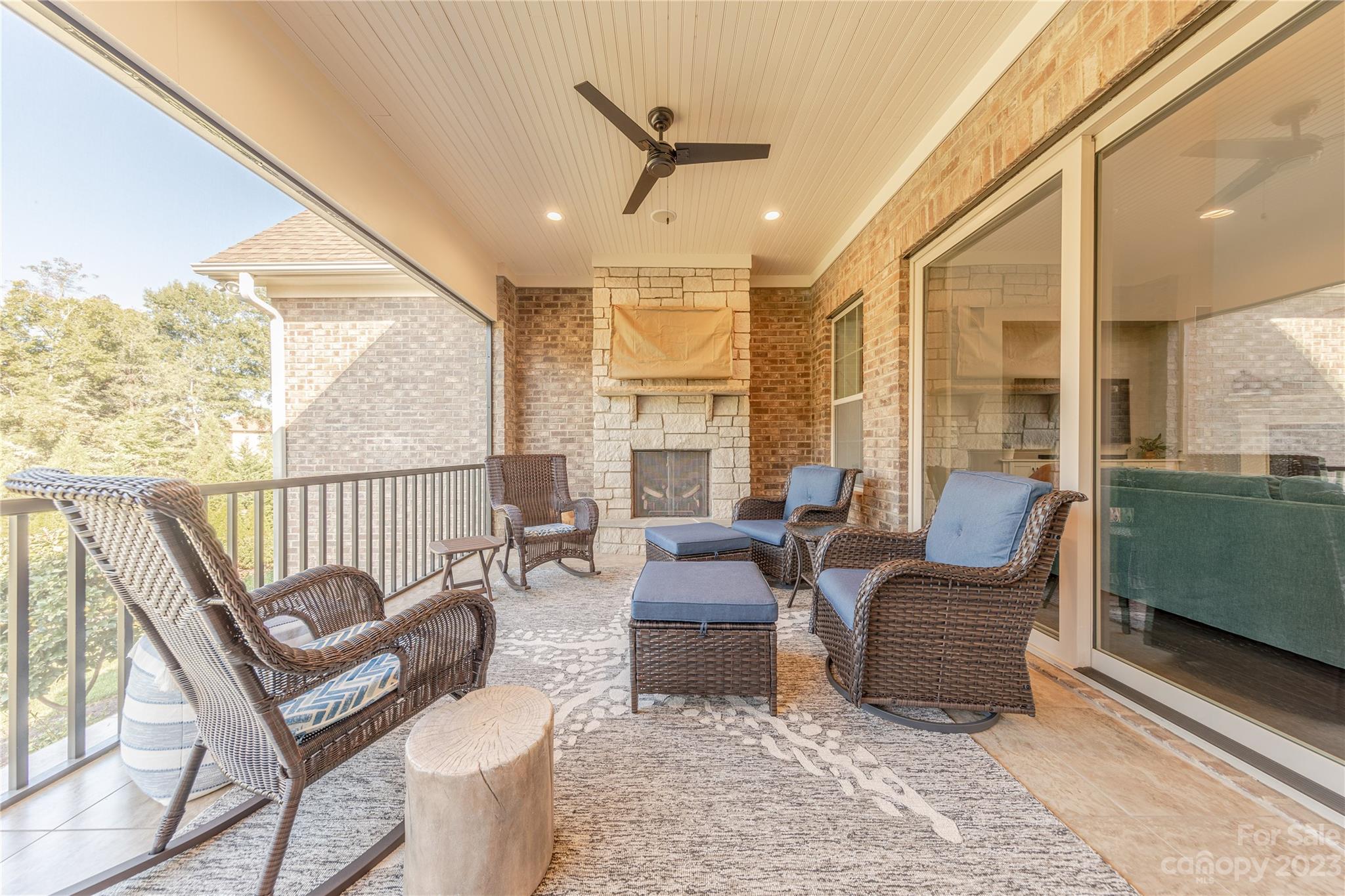1110 Ladera Drive