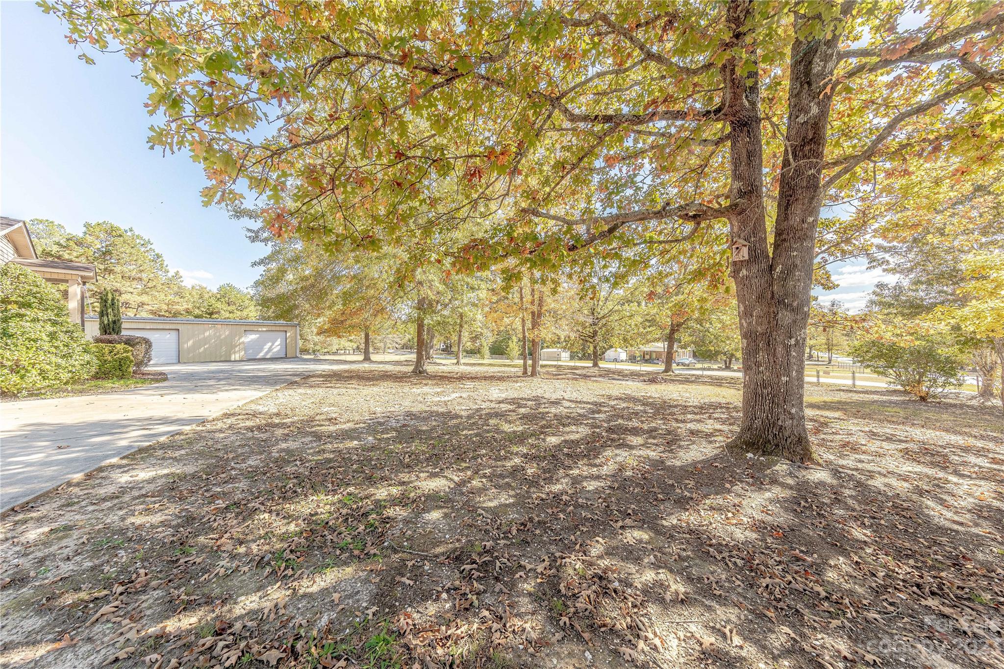 962 Community Lane