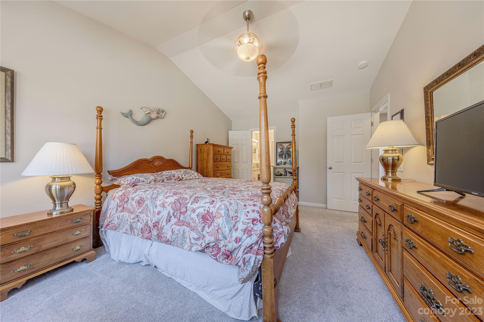 3417 Laurenhurst Lane