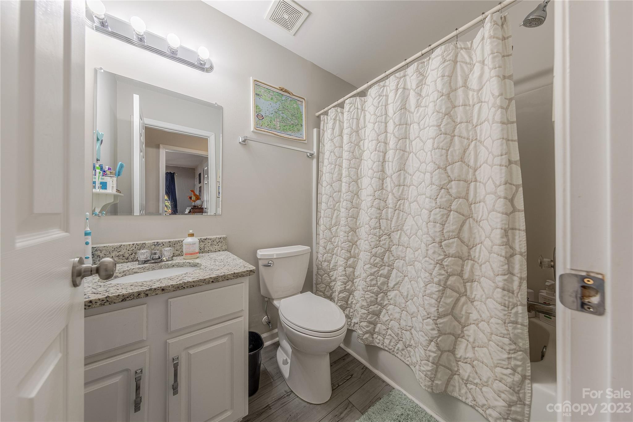 3417 Laurenhurst Lane