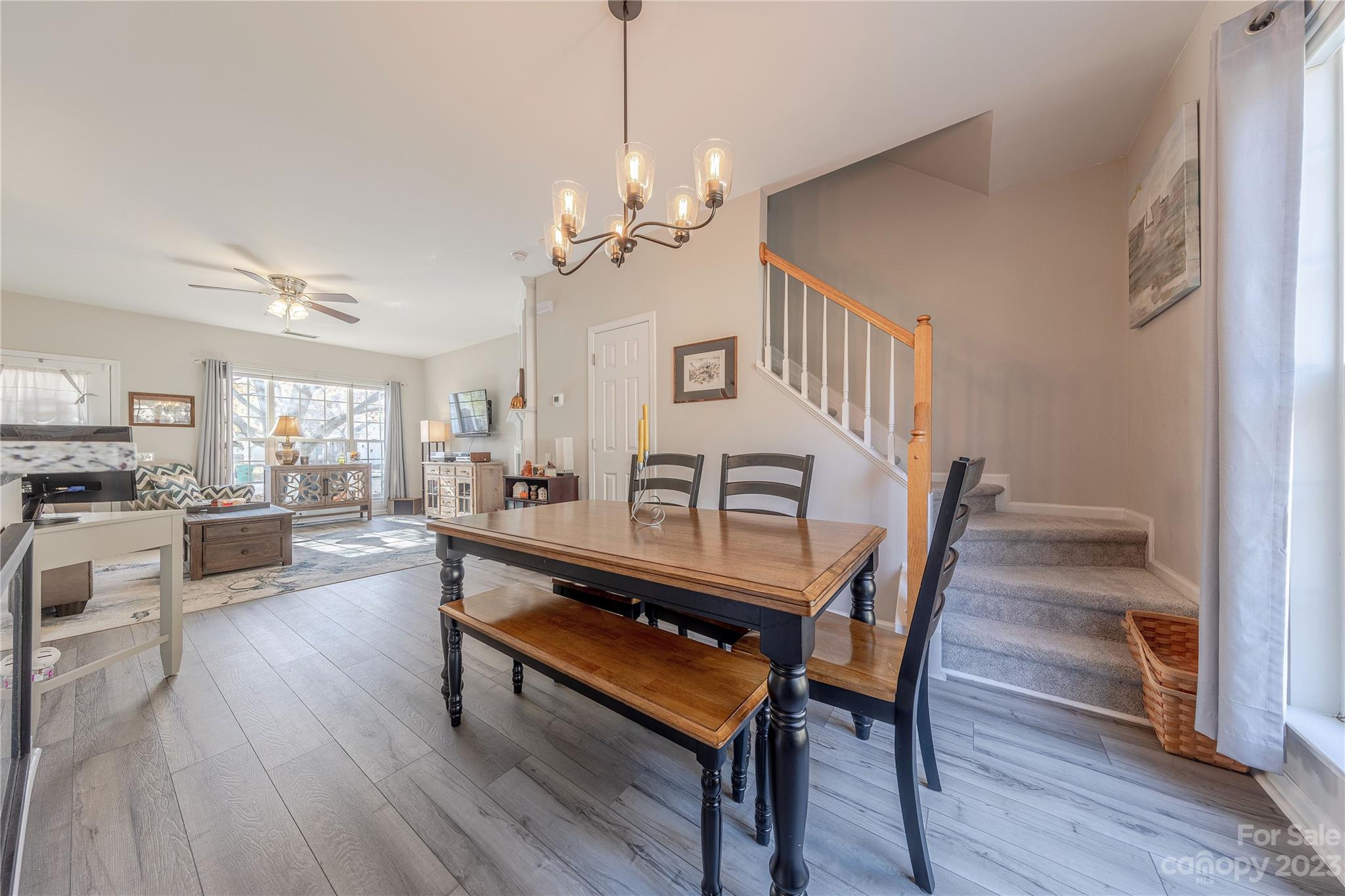 3417 Laurenhurst Lane