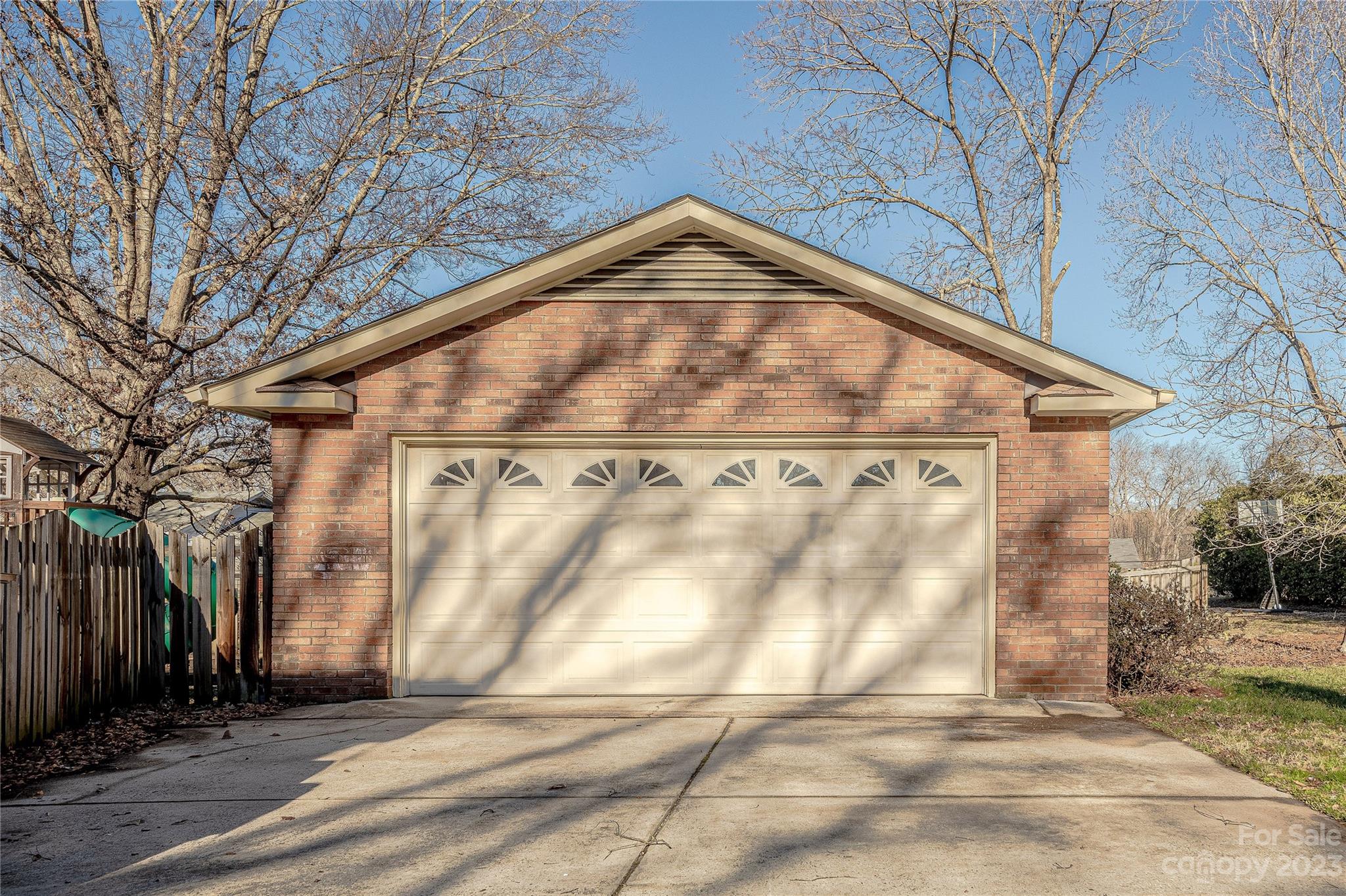 6914 Yorktowne Drive