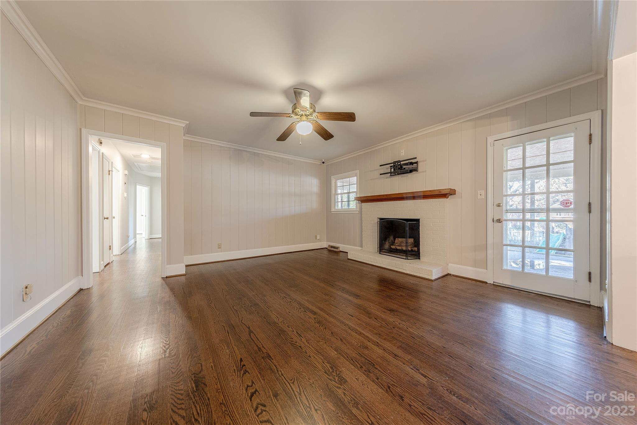 6914 Yorktowne Drive