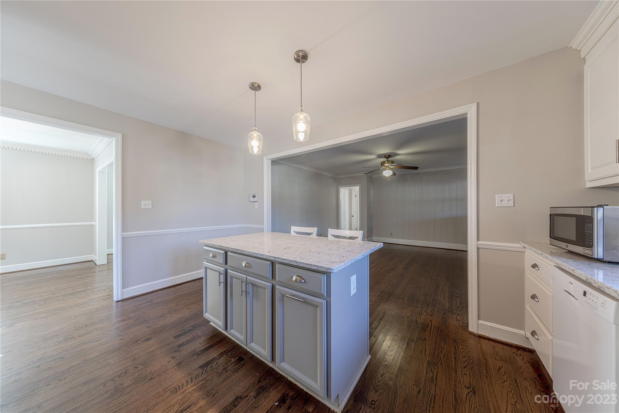 6914 Yorktowne Drive