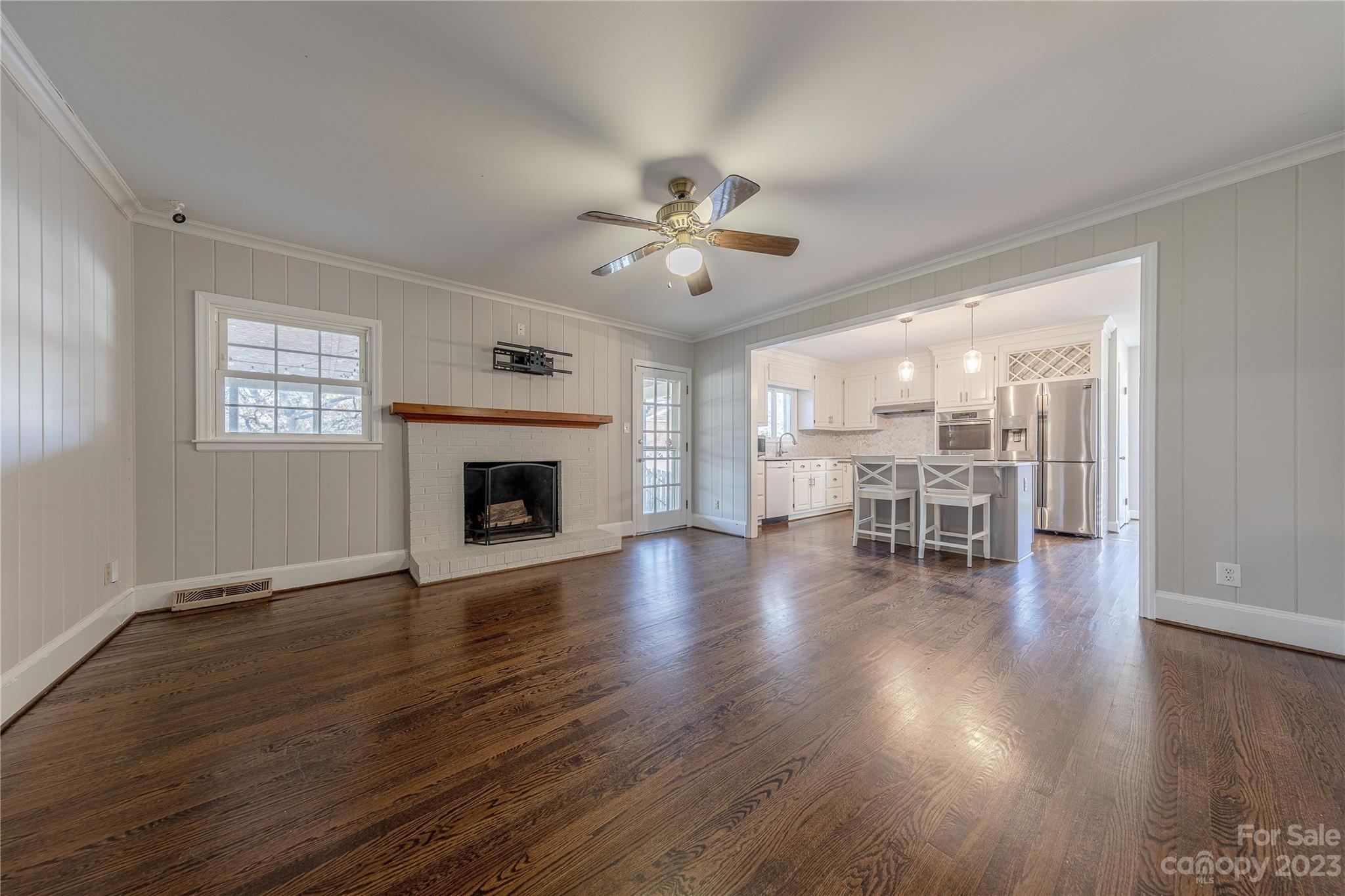6914 Yorktowne Drive