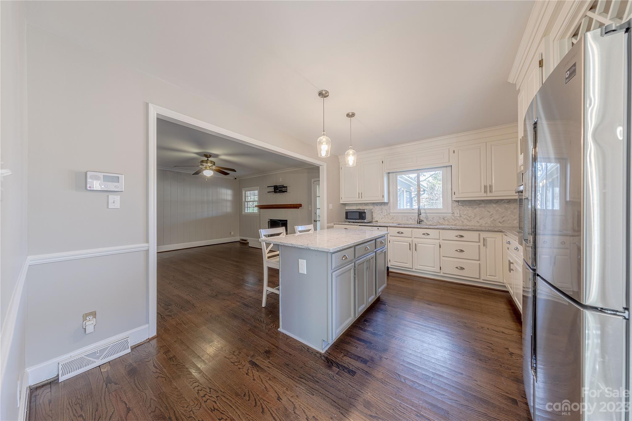 6914 Yorktowne Drive