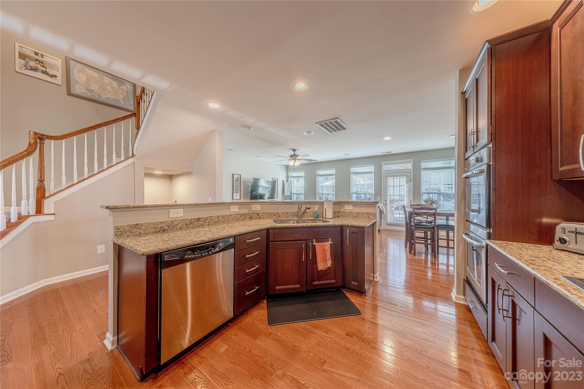 6306 Short Line Court