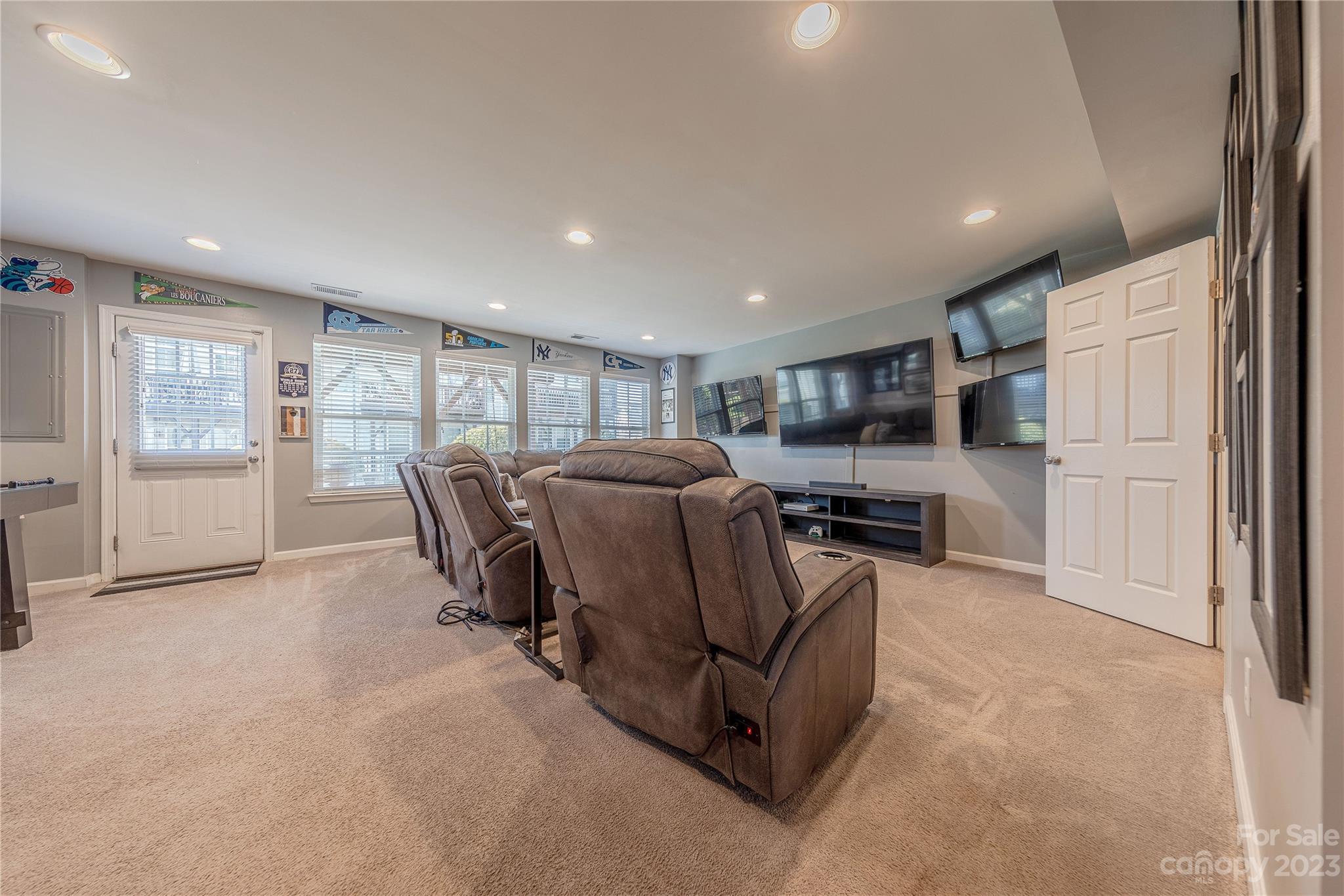 6306 Short Line Court