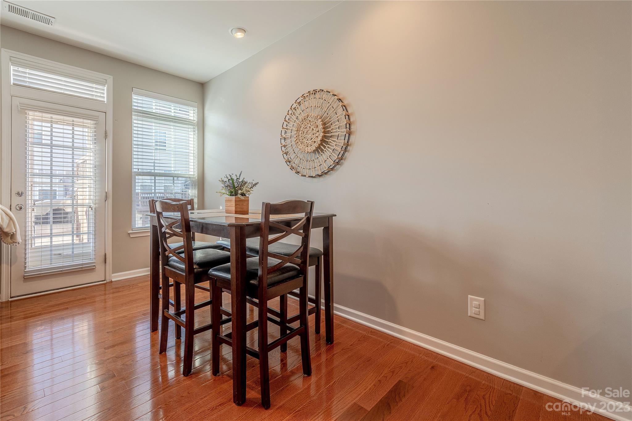 6306 Short Line Court