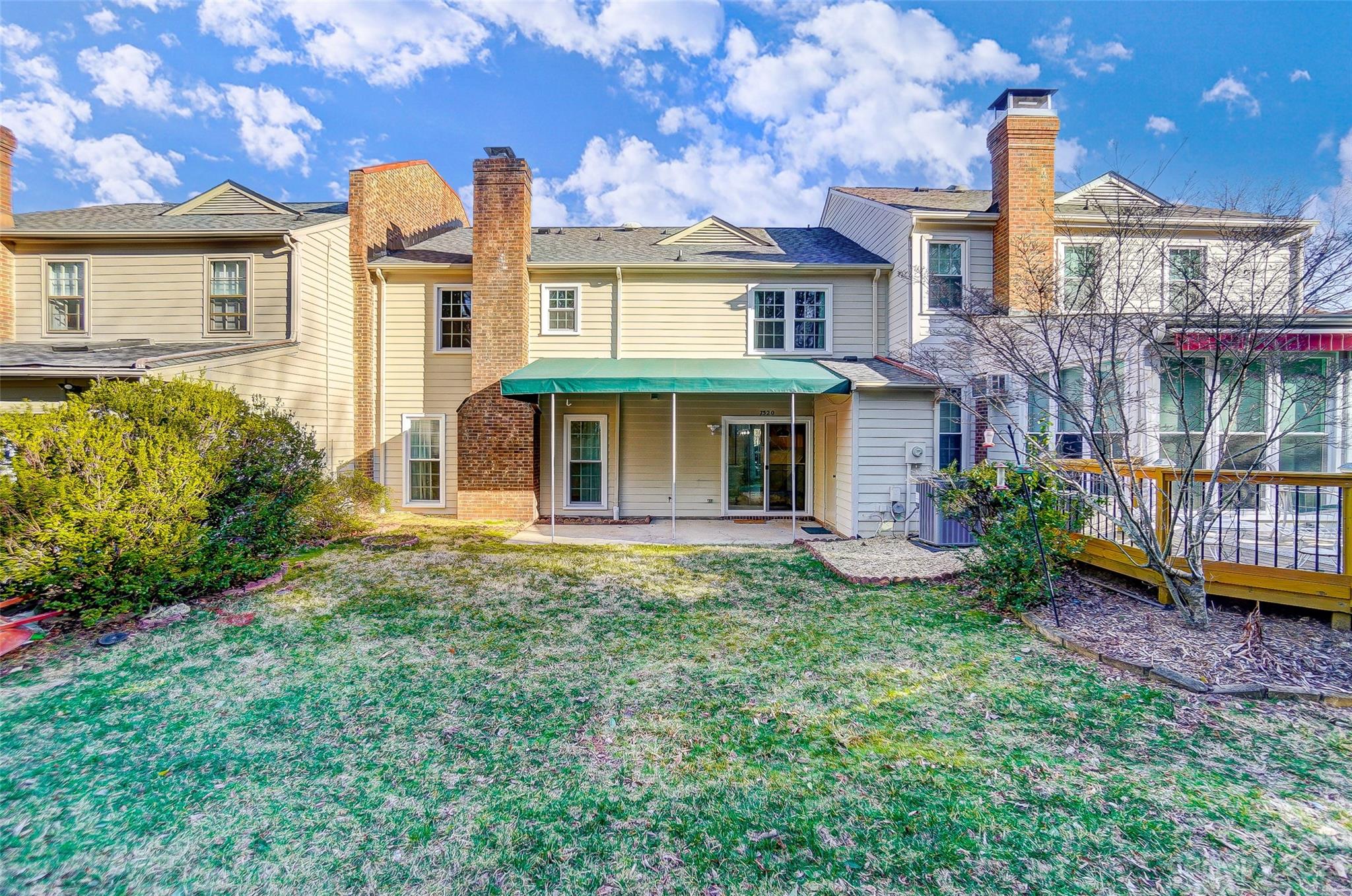7520 Red Oak Lane