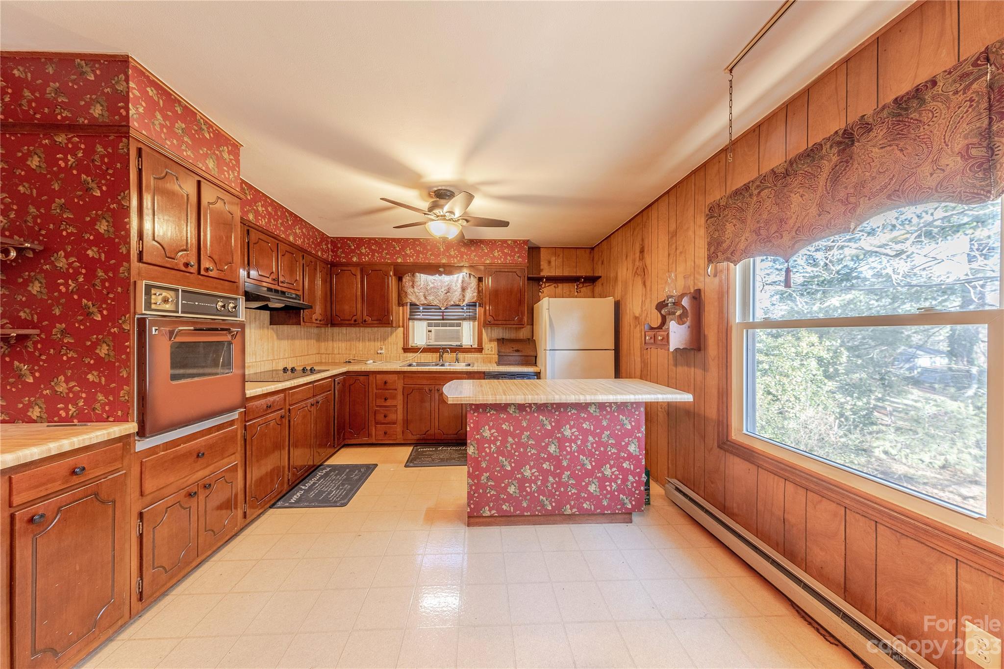 1114 University Drive