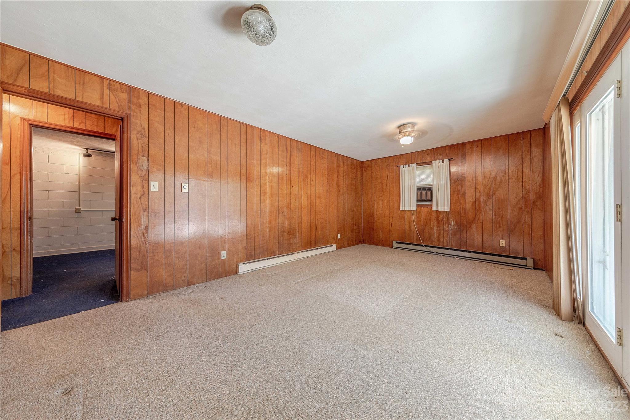 1114 University Drive