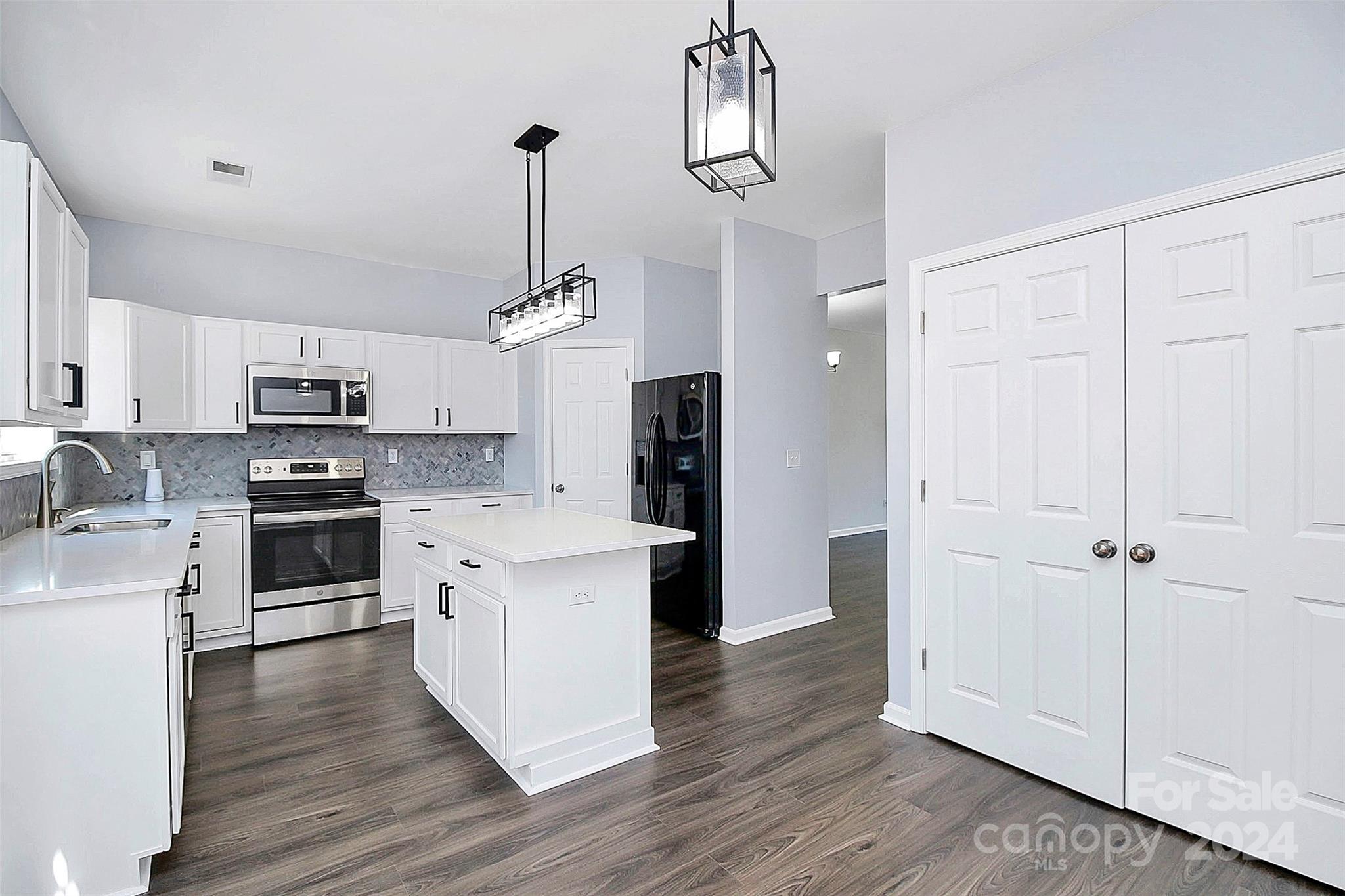 9930 Treeside Lane