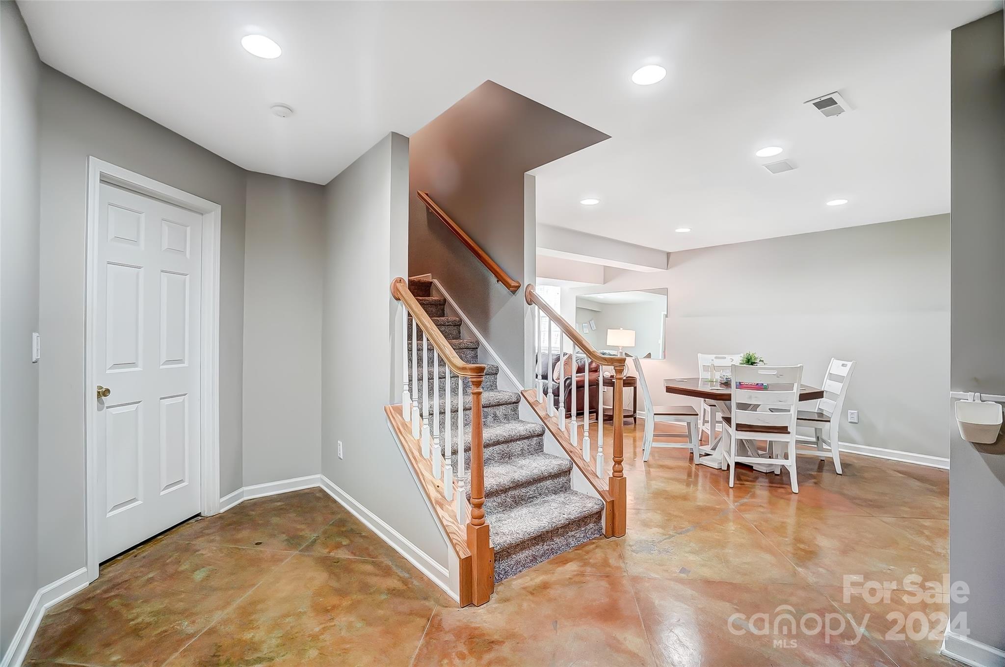 7912 Wilby Hollow Drive
