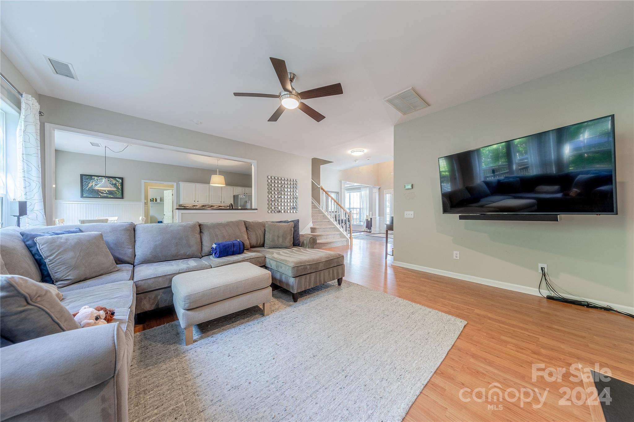 3101 Surreyhill Court