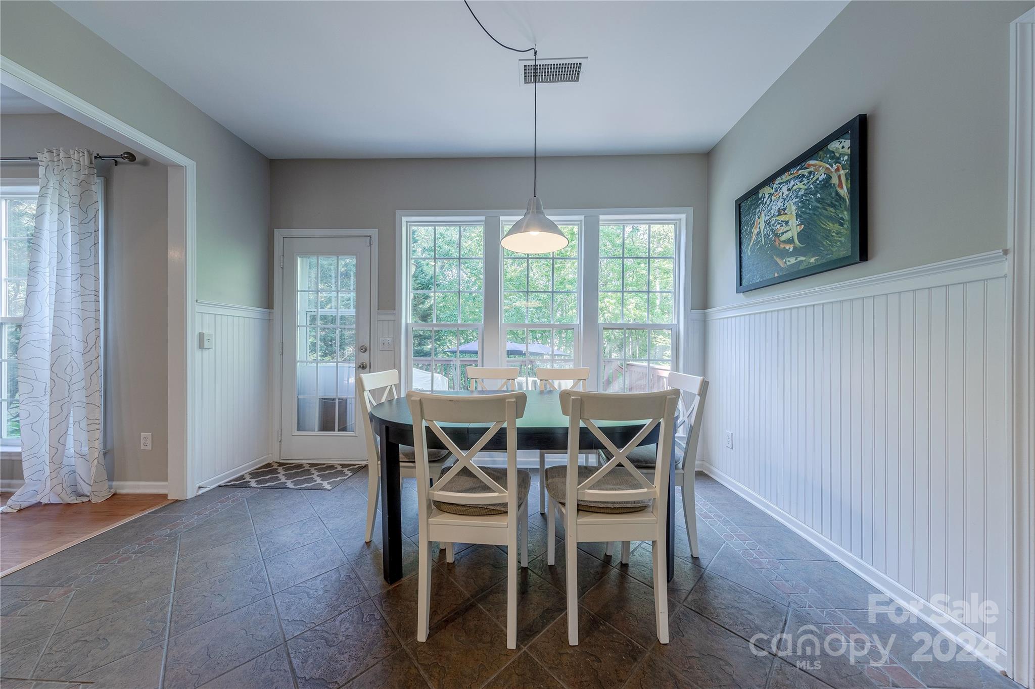 3101 Surreyhill Court