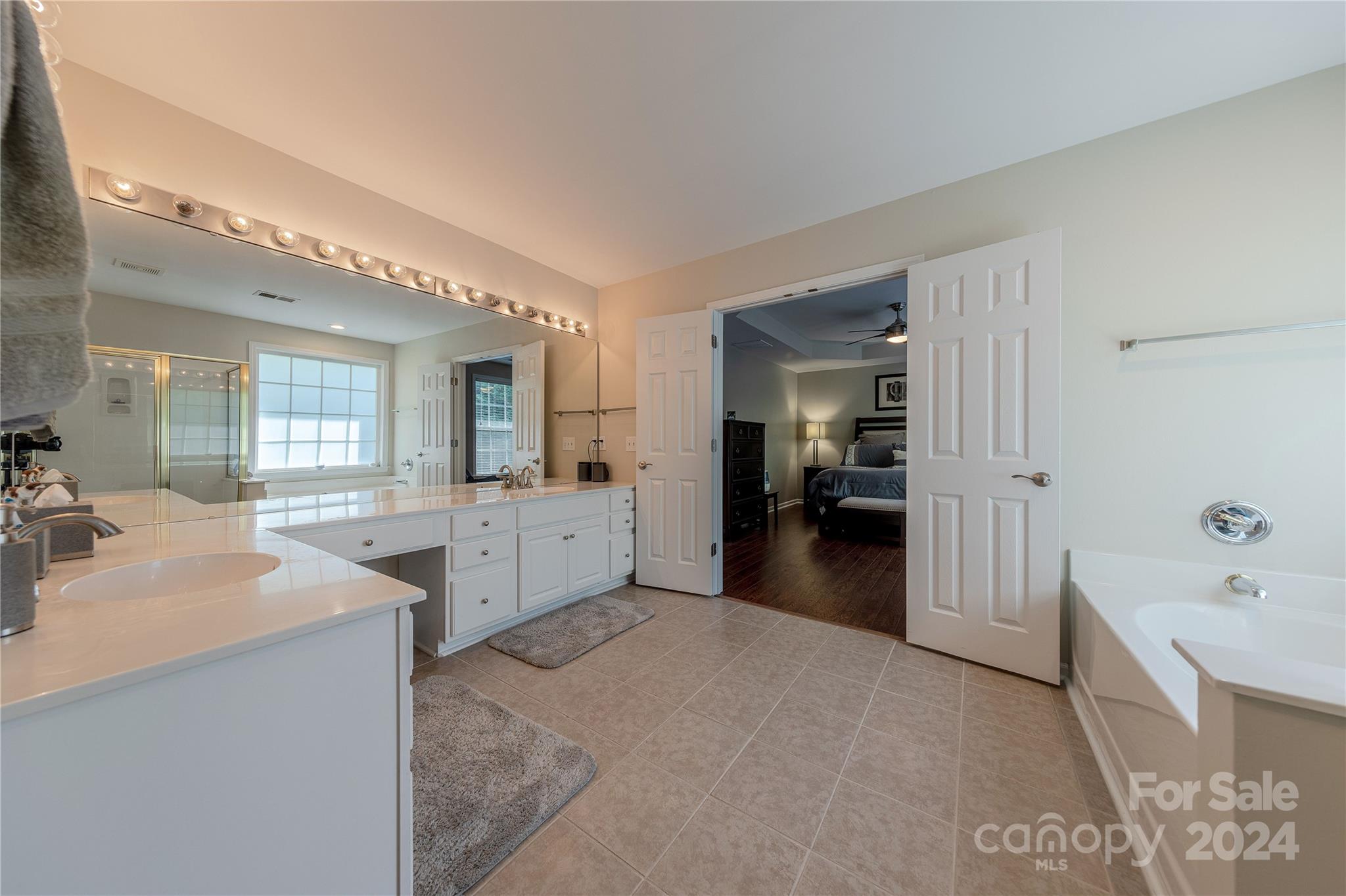 3101 Surreyhill Court