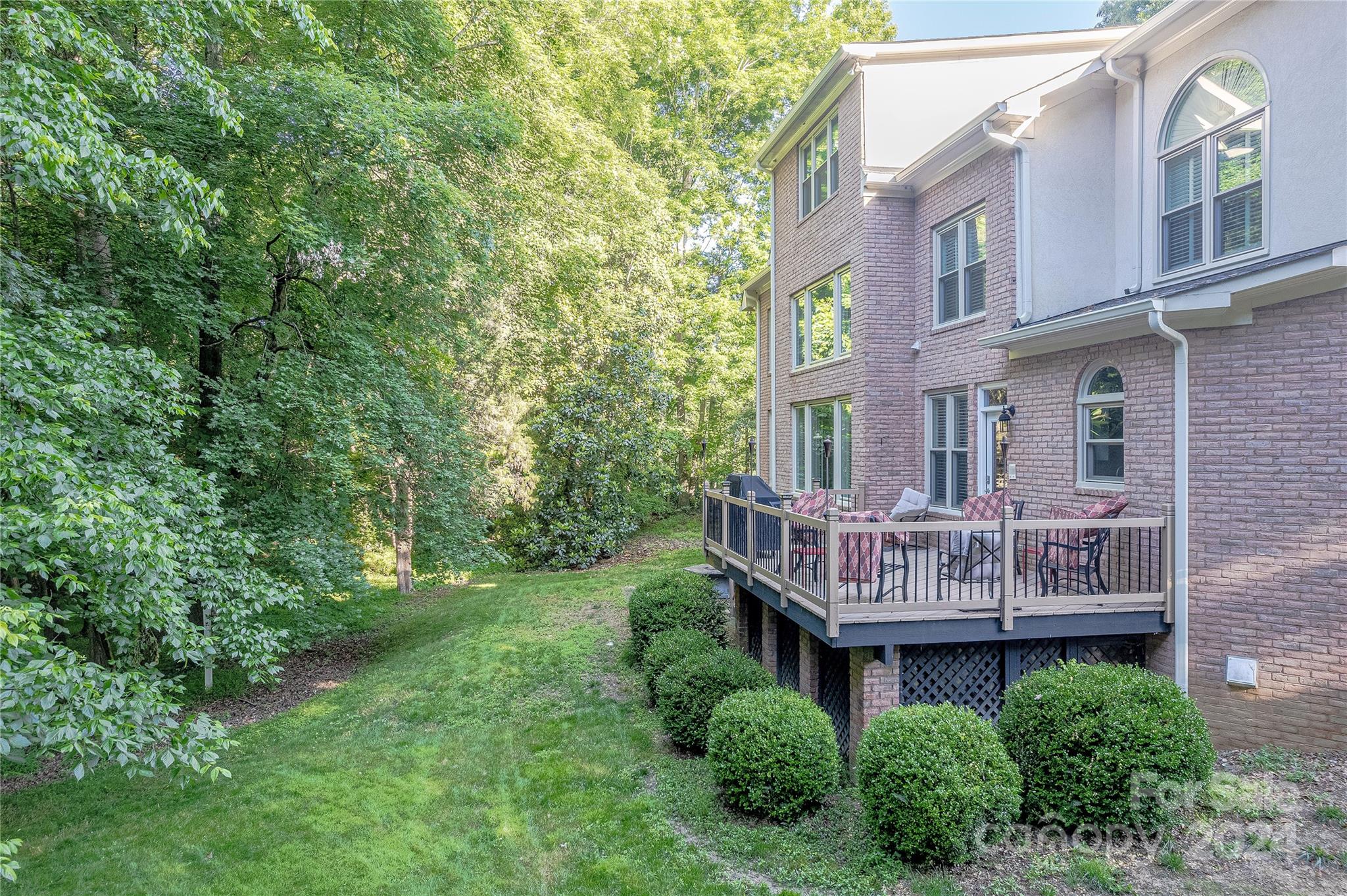 8628 Edgewood Grove Trail