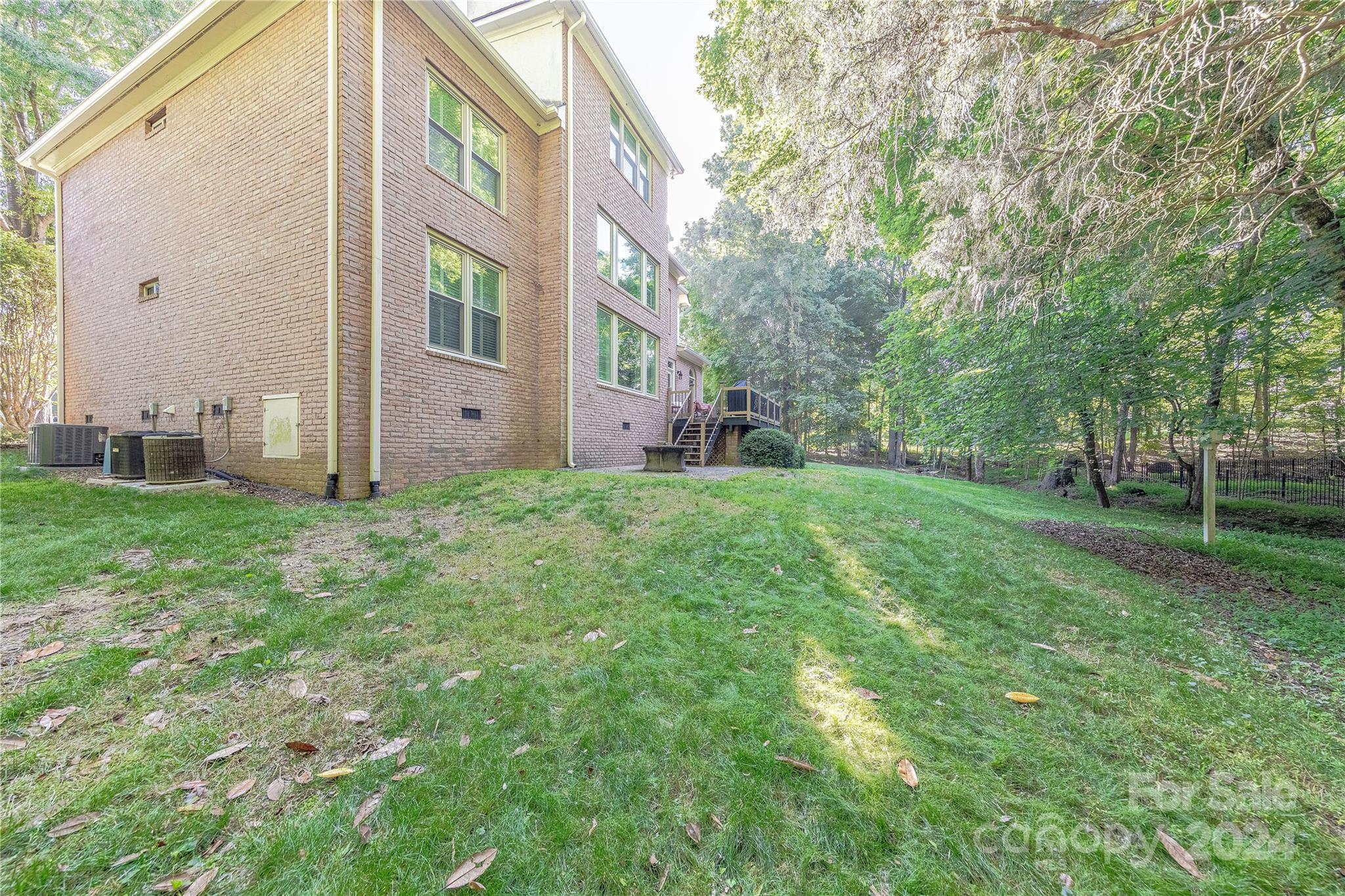 8628 Edgewood Grove Trail