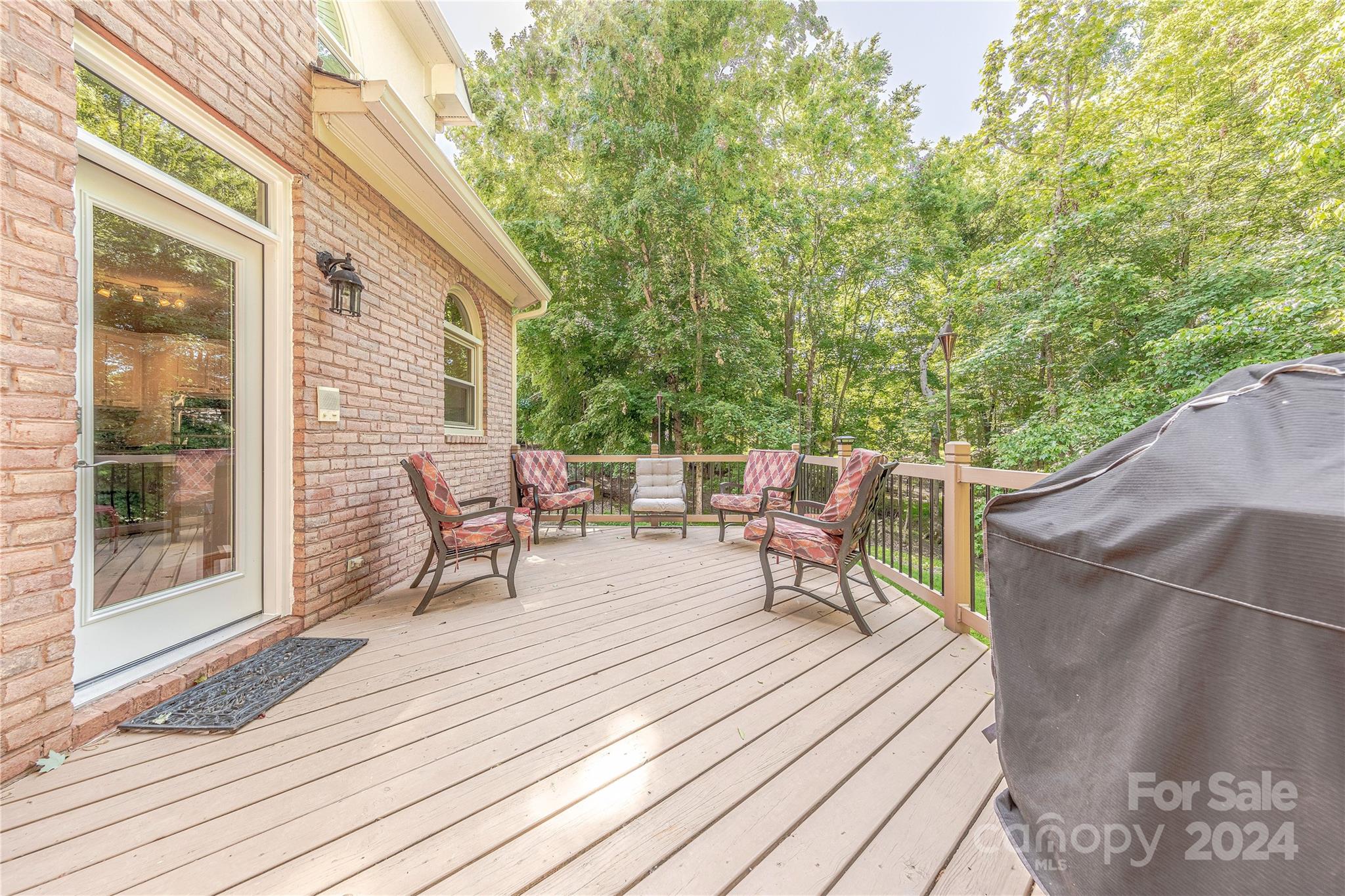 8628 Edgewood Grove Trail