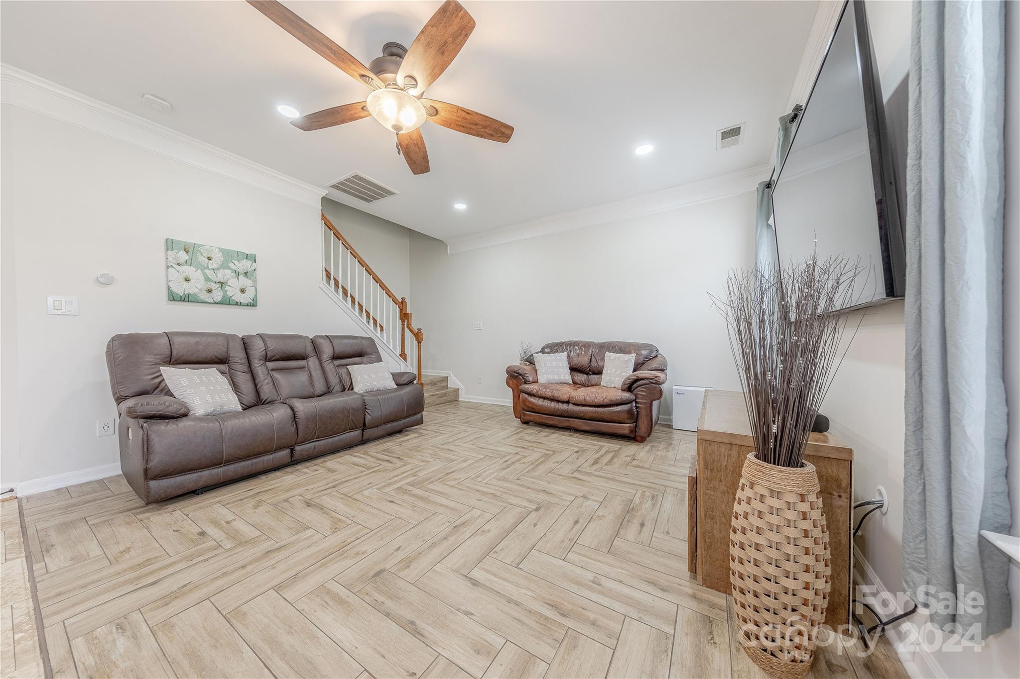 9680 Evanston Street NW