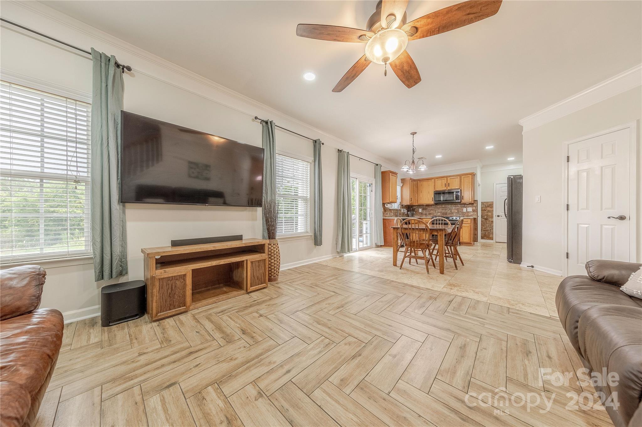 9680 Evanston Street NW