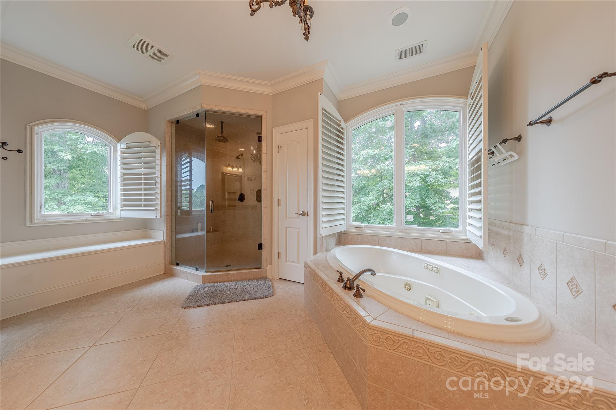 1021 Seminole Drive