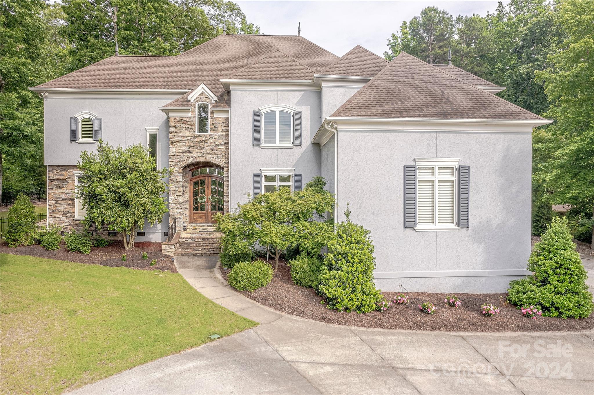 1021 Seminole Drive