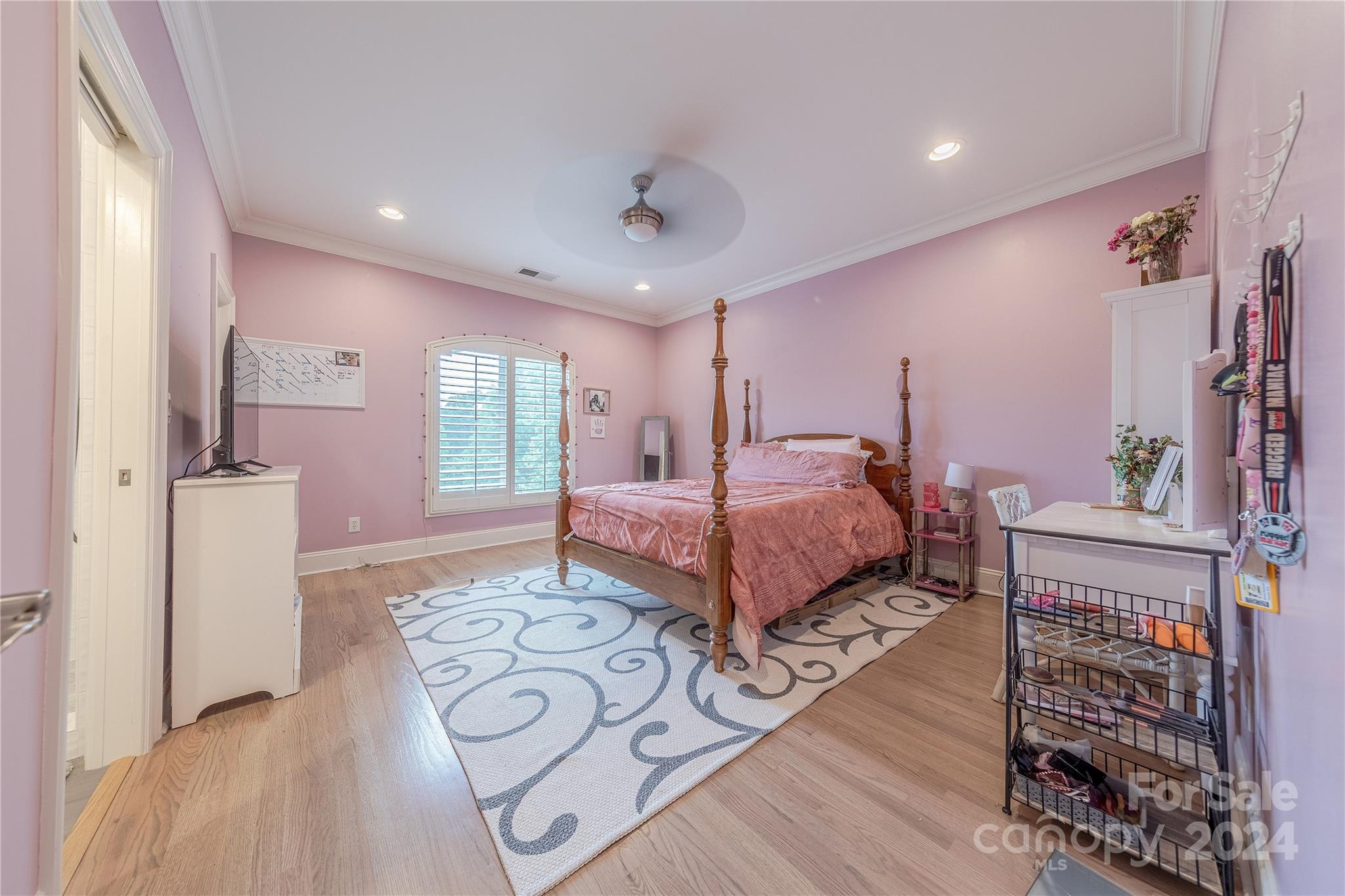 1021 Seminole Drive