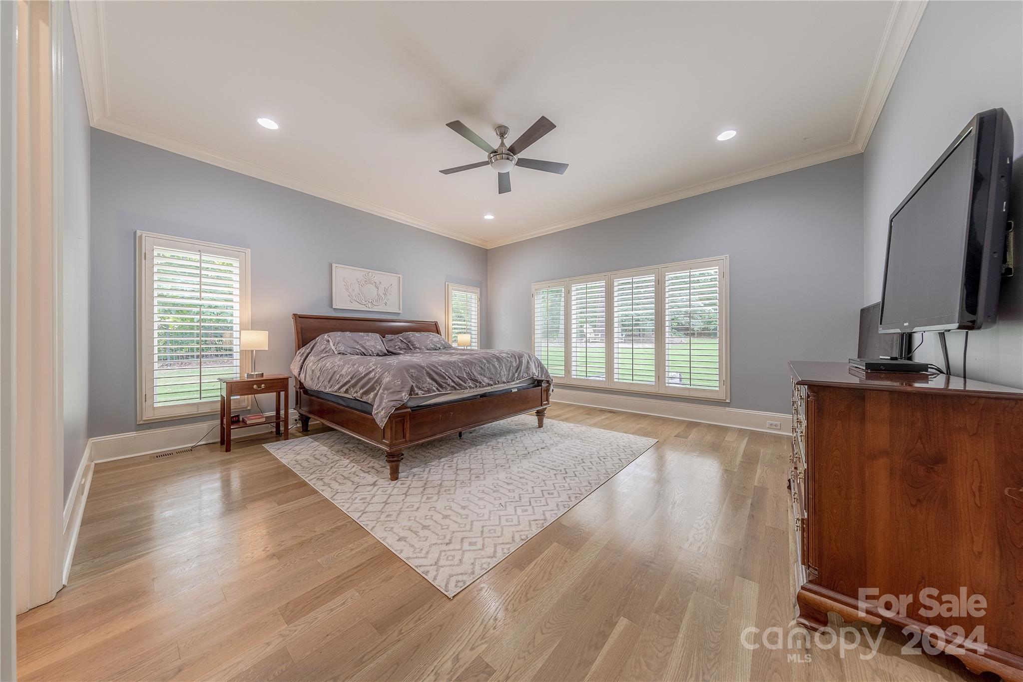 1021 Seminole Drive