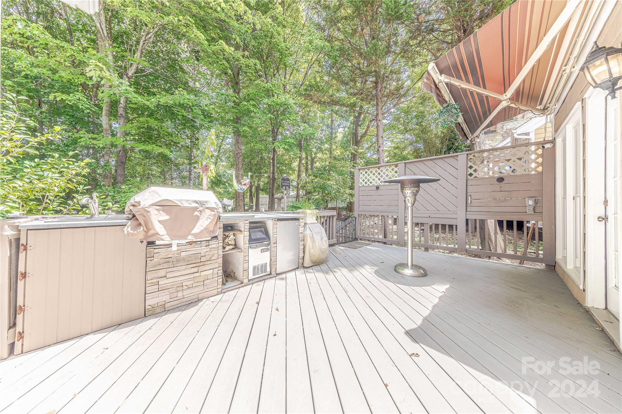 2316 Christensens Court