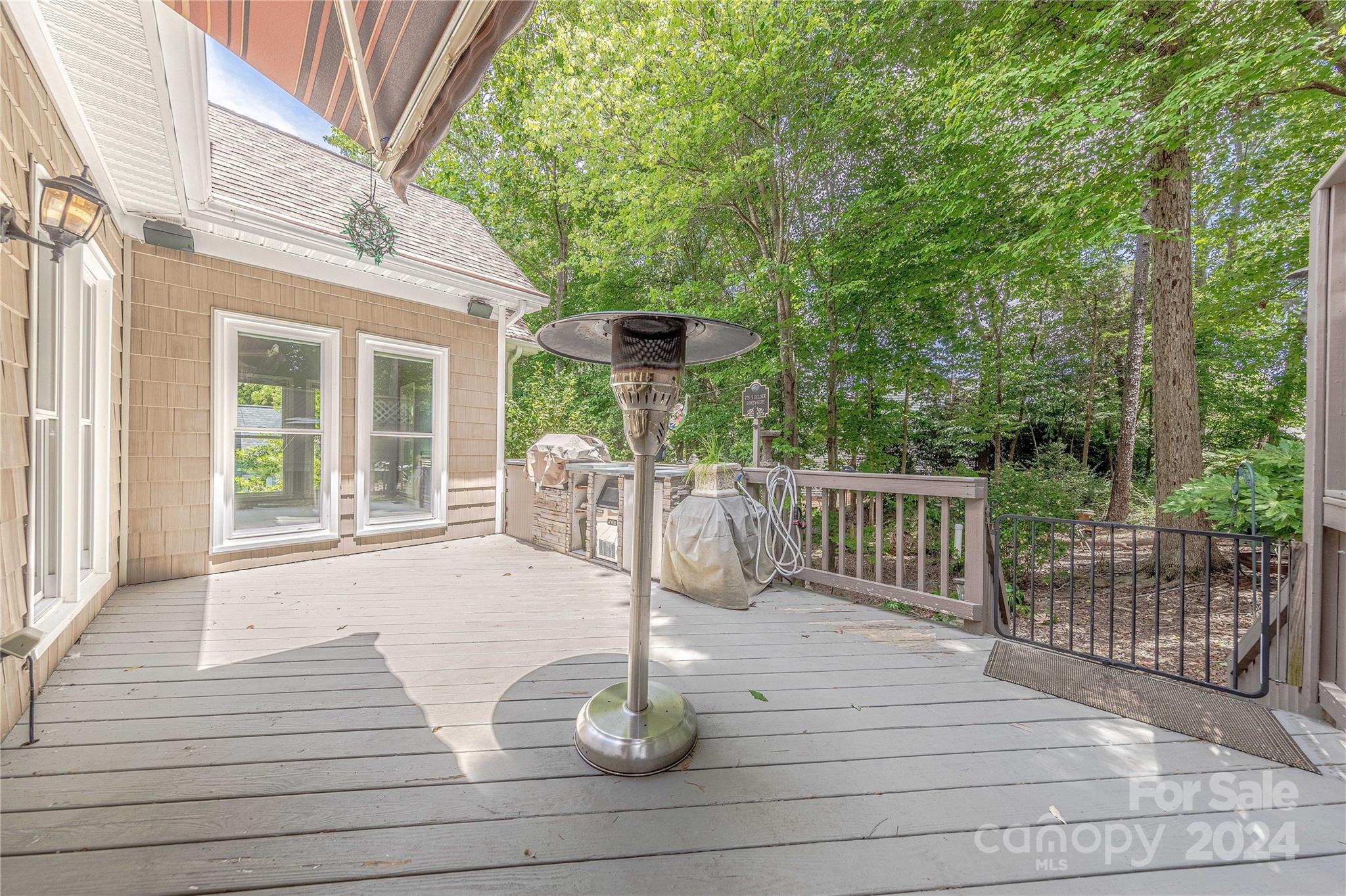 2316 Christensens Court