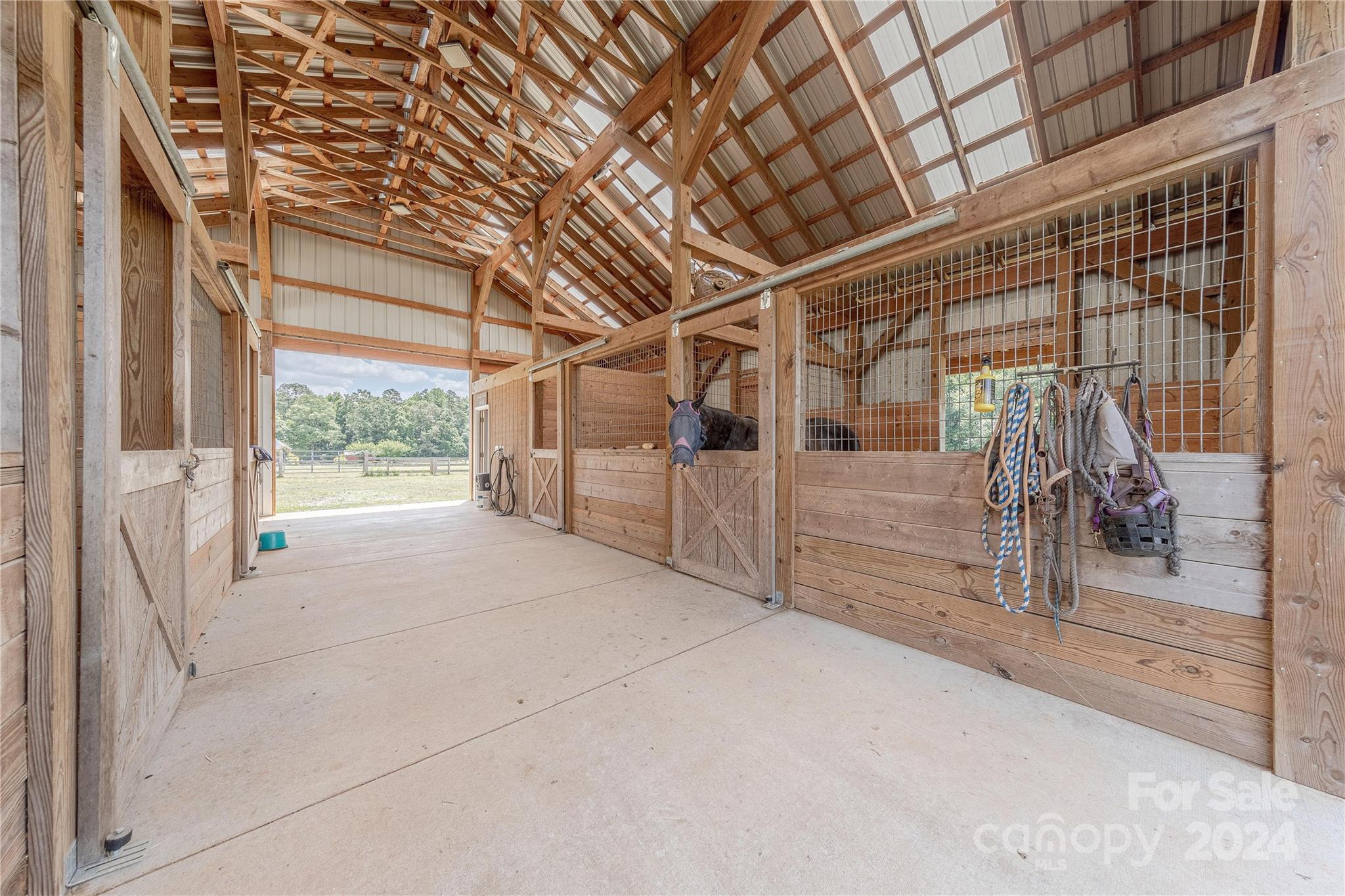 3611 Crow Road