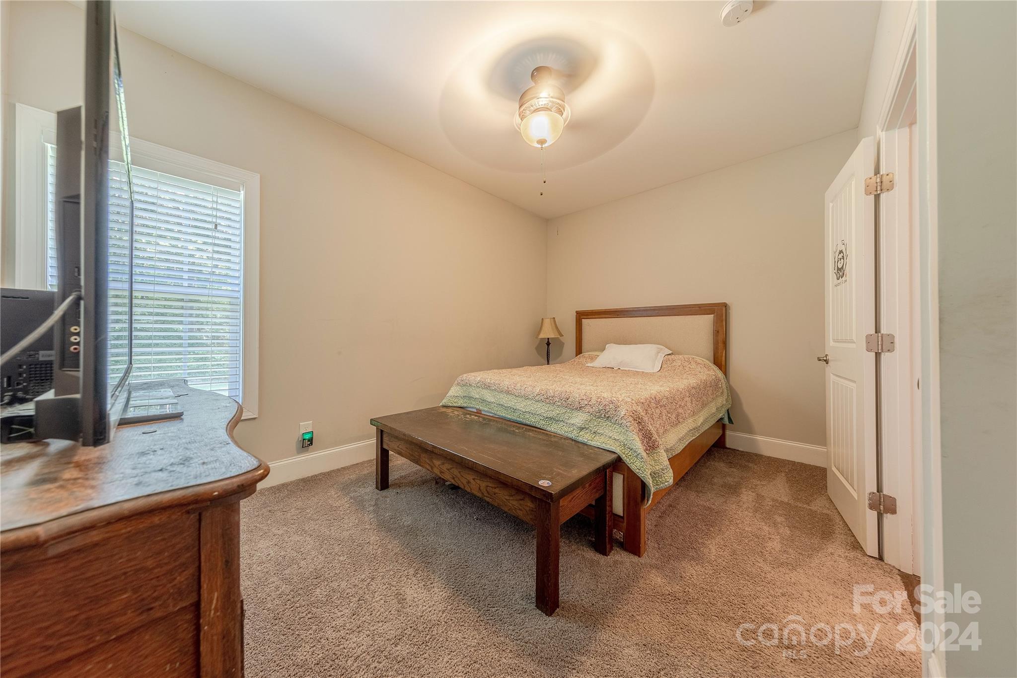 3611 Crow Road